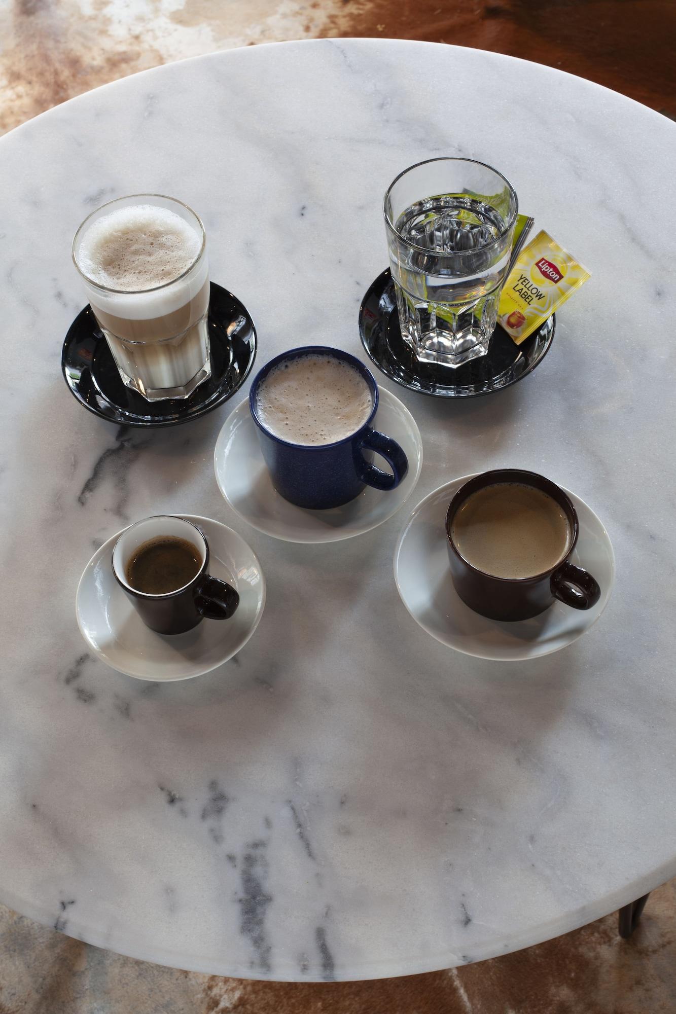 BANKS Antwerp by null