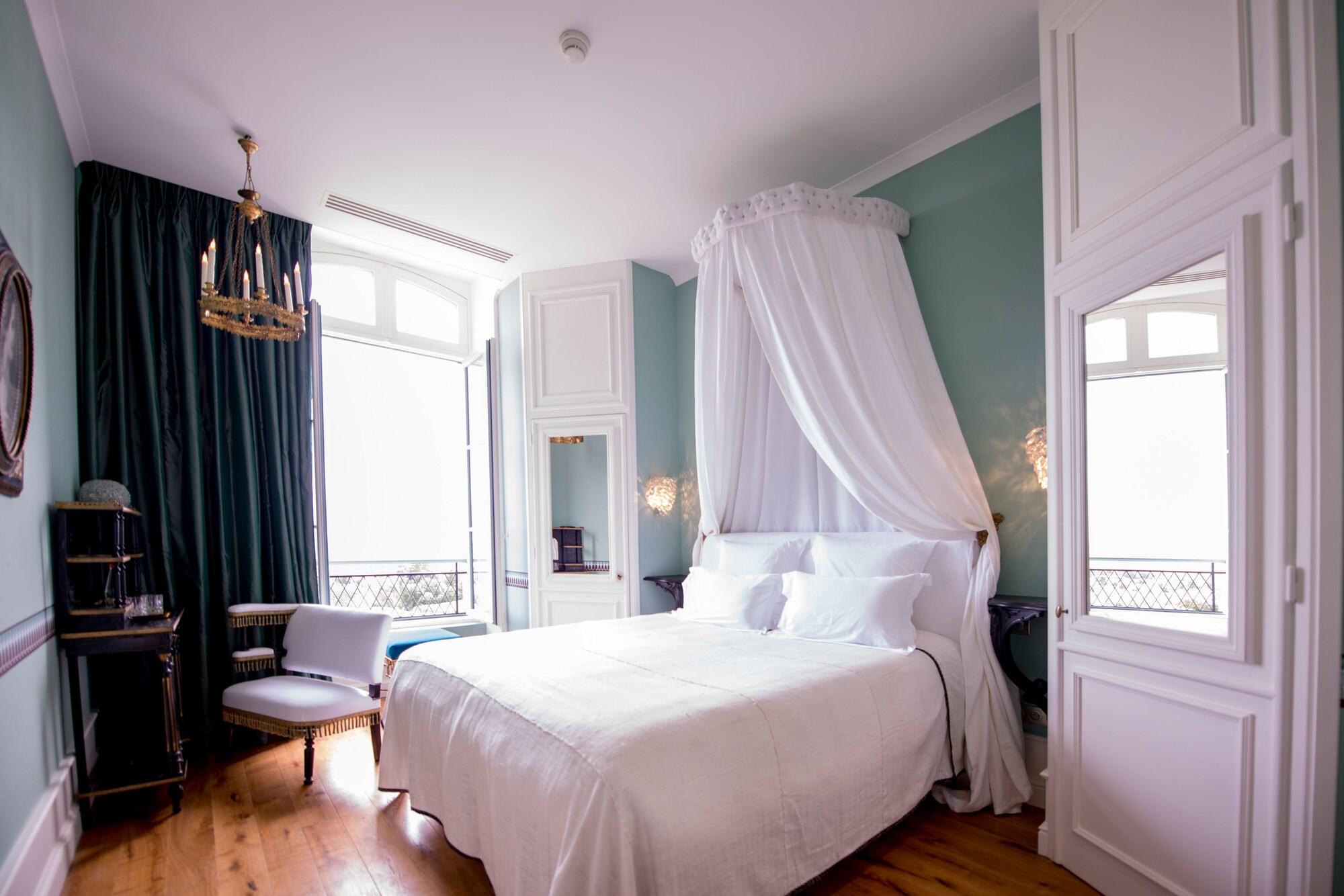 Château de Sacy by null