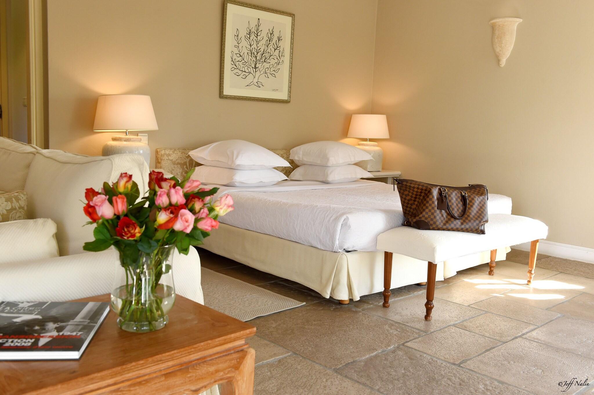 Hôtel Restaurant Alain Llorca à Saint-Paul-de-Vence by null