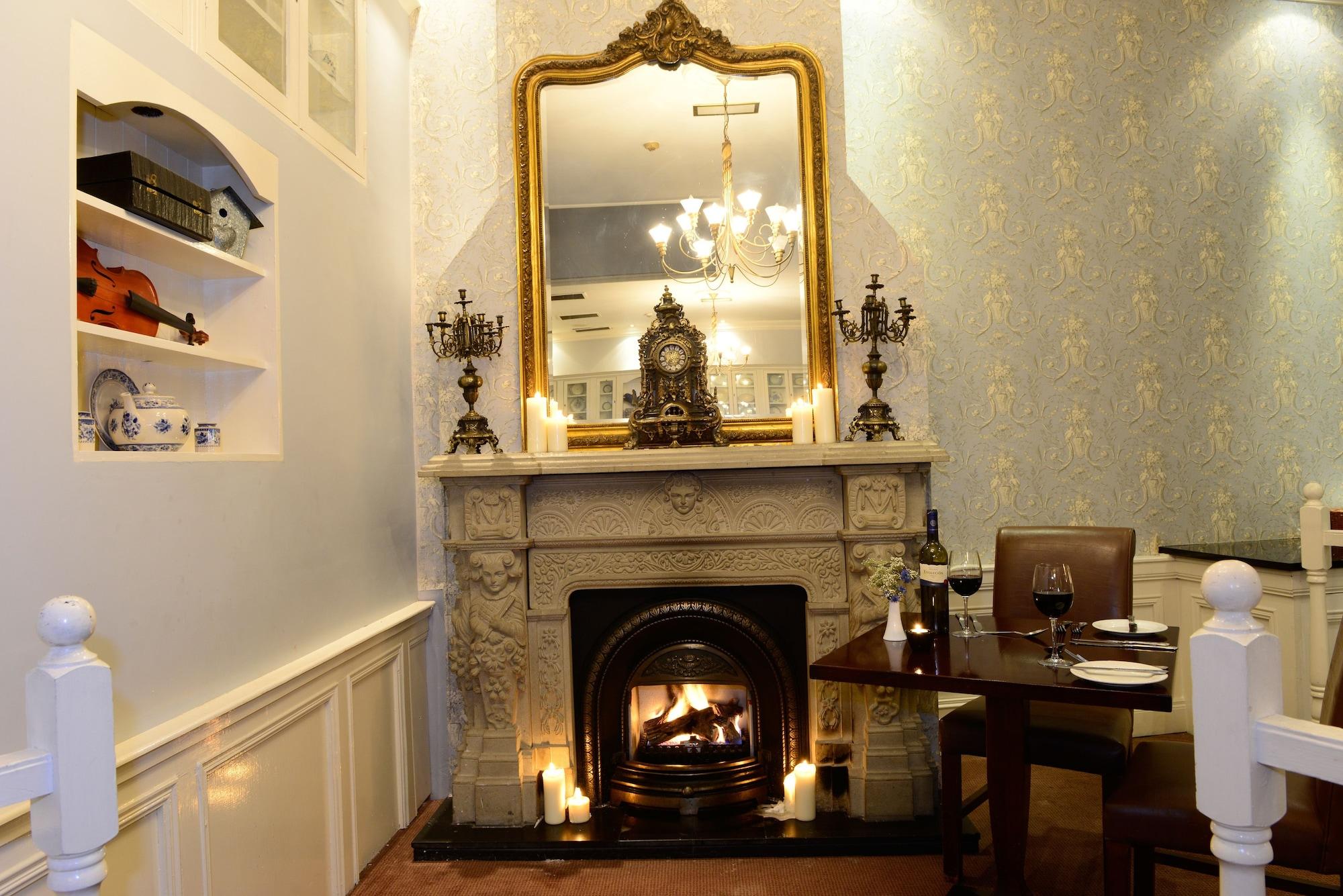 Treacy's Hotel
