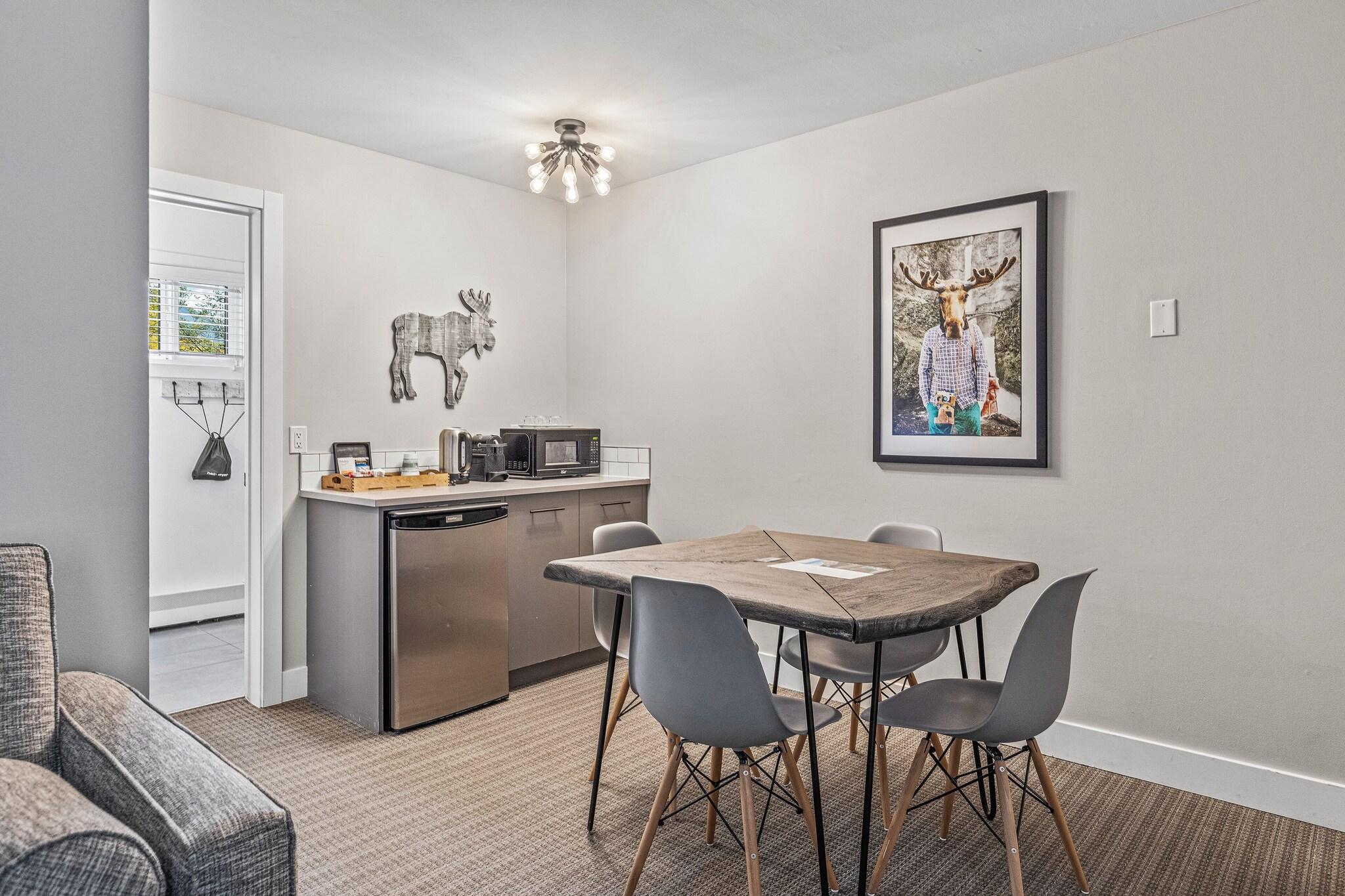 Lamphouse By Basecamp by null