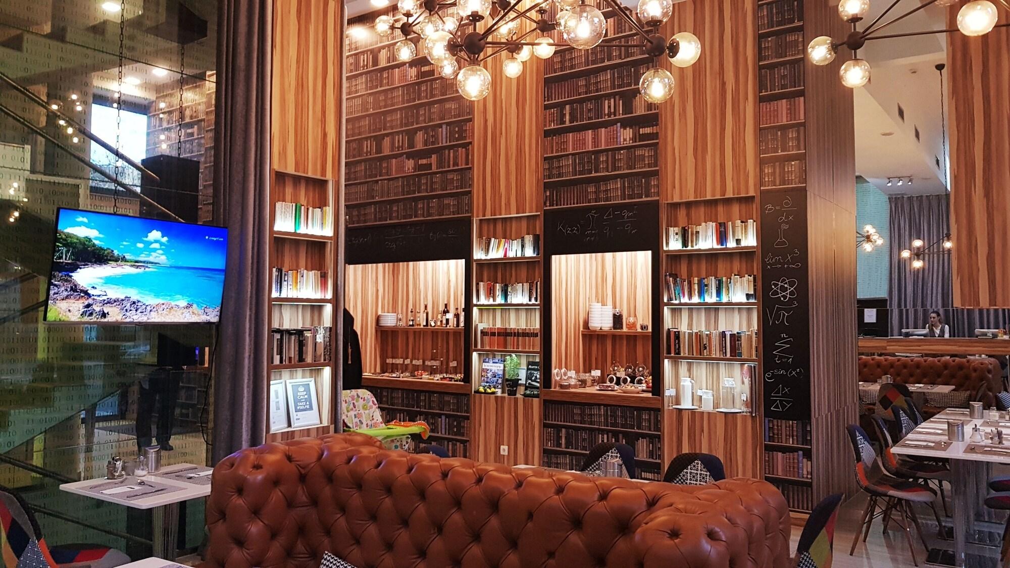 Science Hotel
