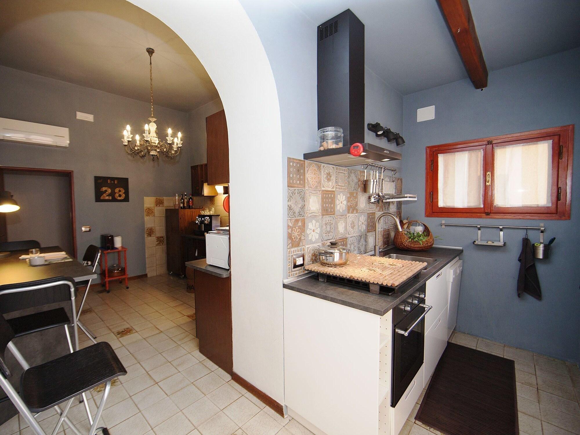al 28 B&B