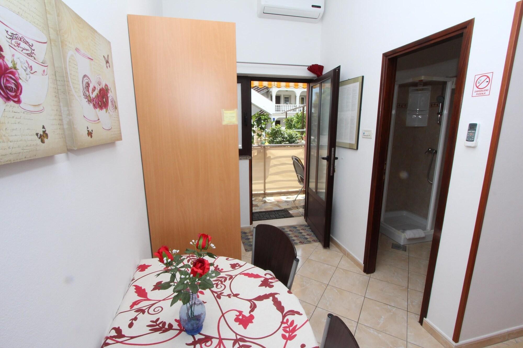 Guests House Lea