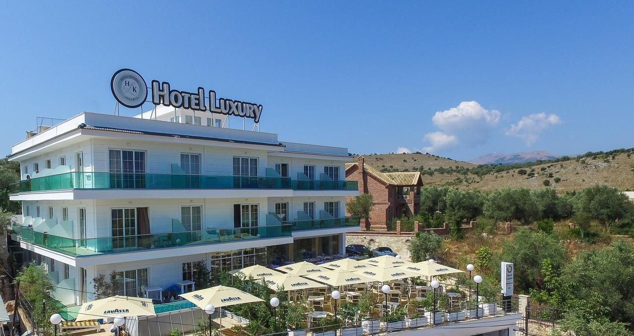 Hotel Luxury - nuotrauka