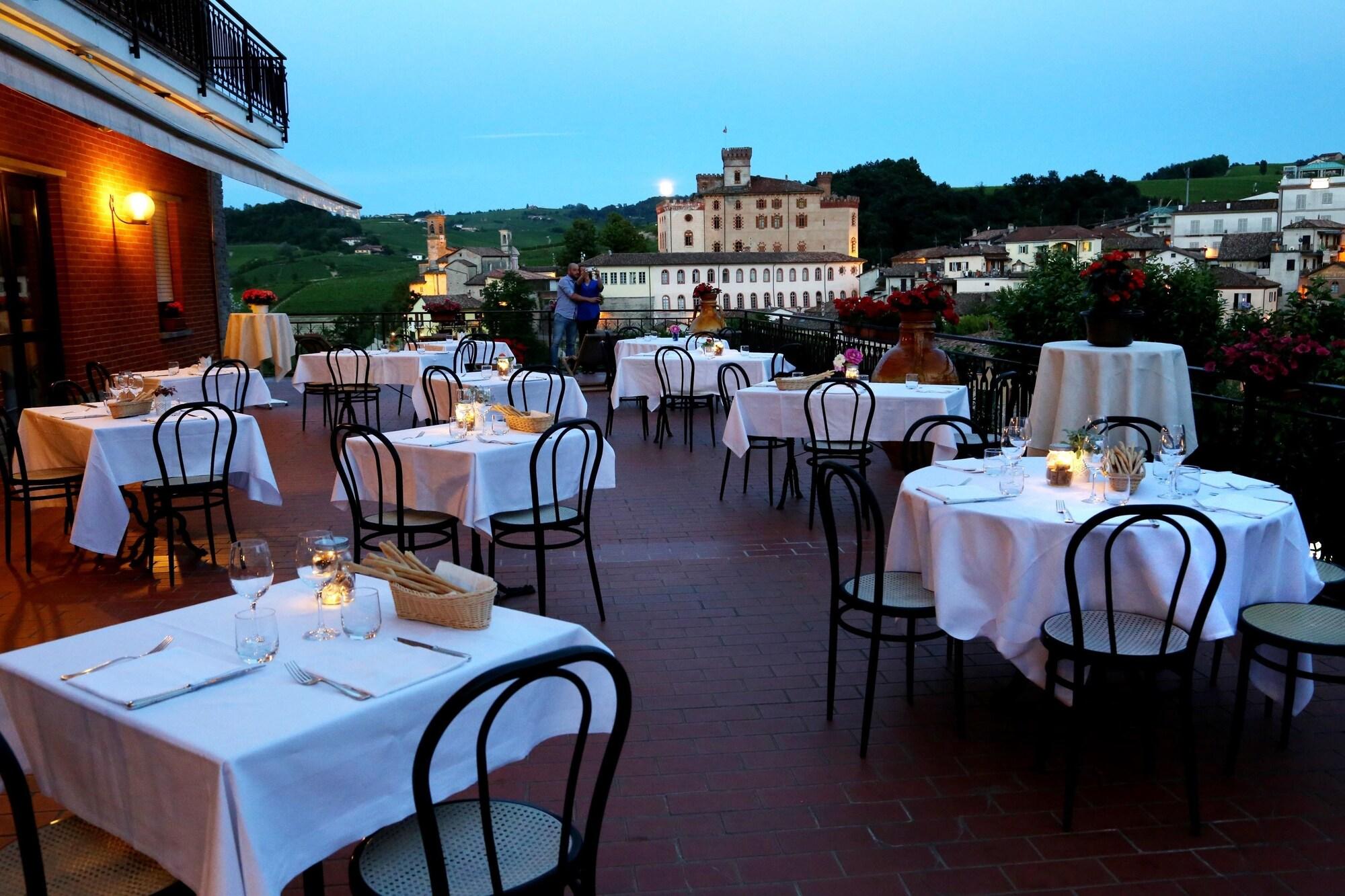 Hotel Barolo by null