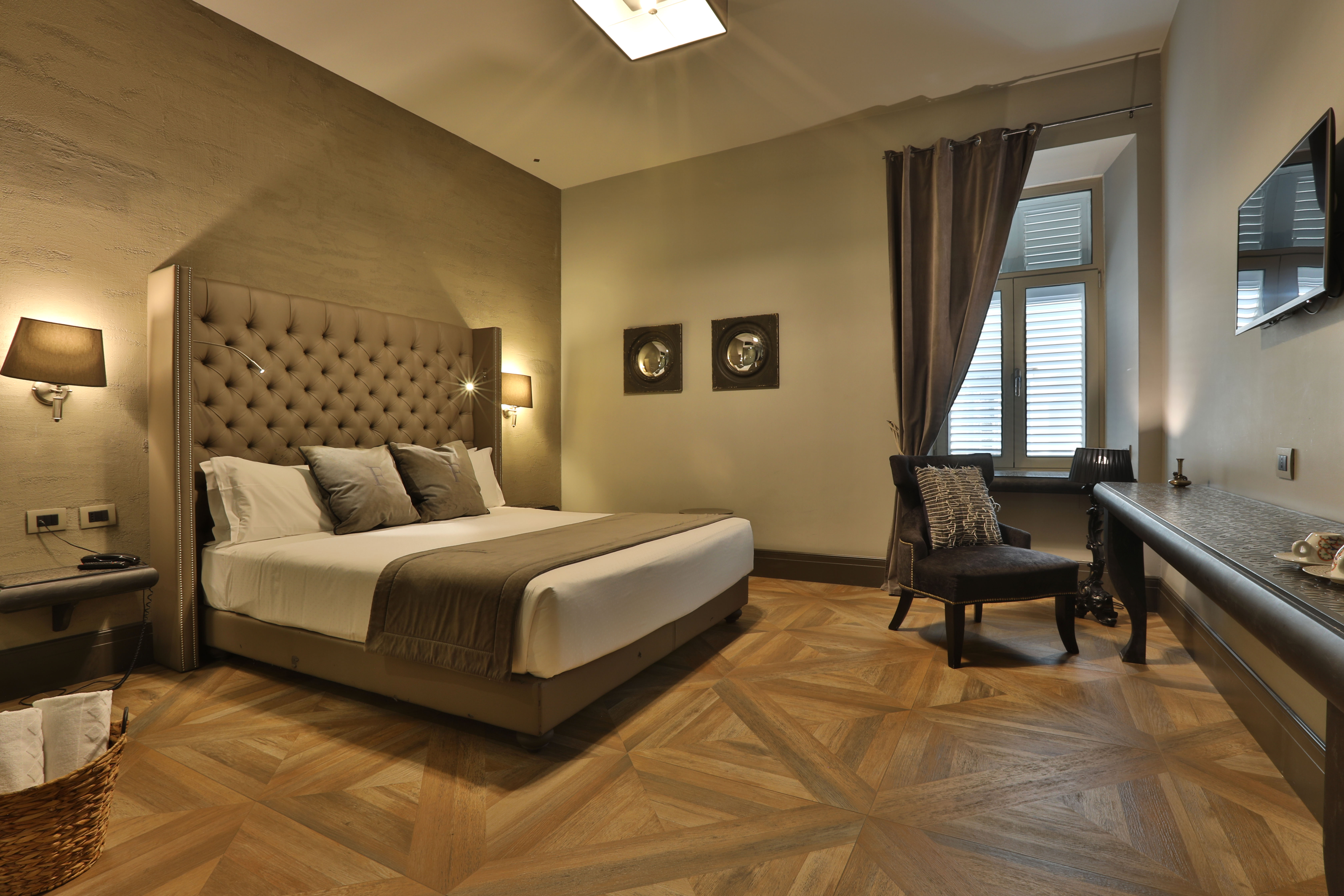 DOPPIA DELUXE CON UN LETTO