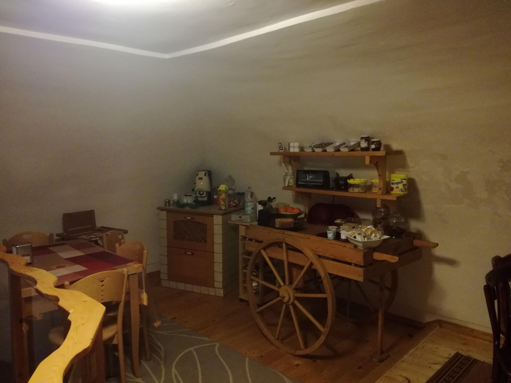 B&B PompeiLog