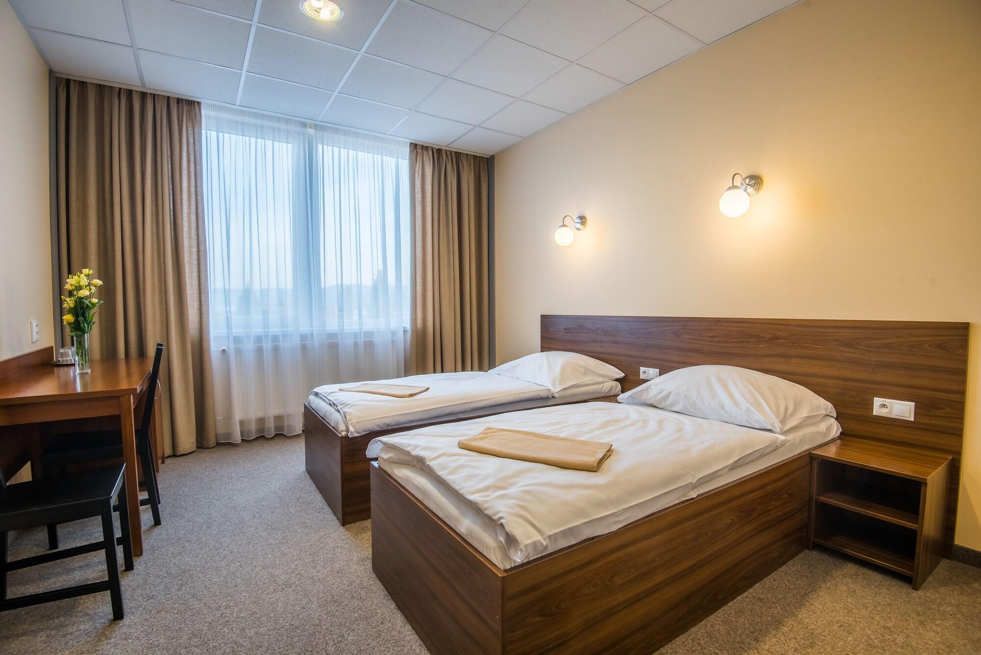 Hotel Sad