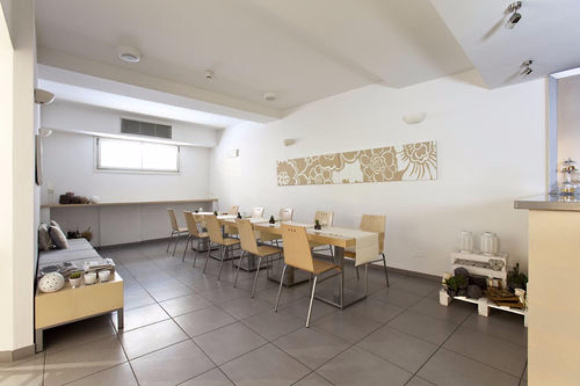 Hotel Cervetta 5
