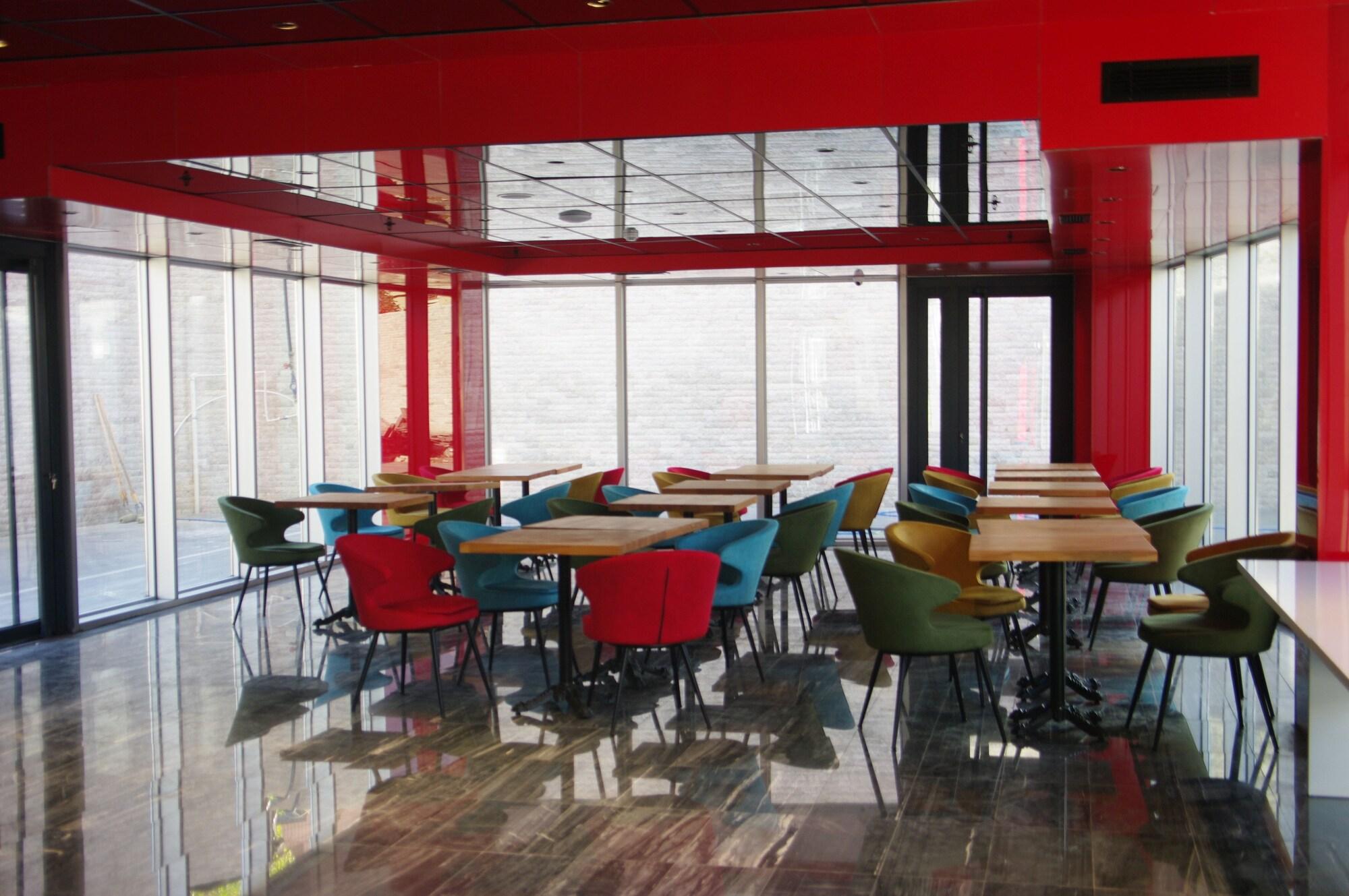 Atacity Hotel