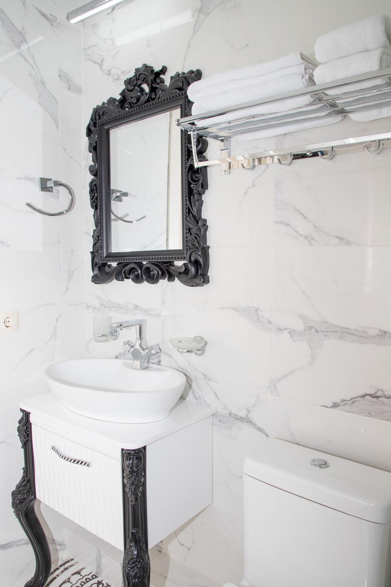 Silver 34 Boutique Hotel