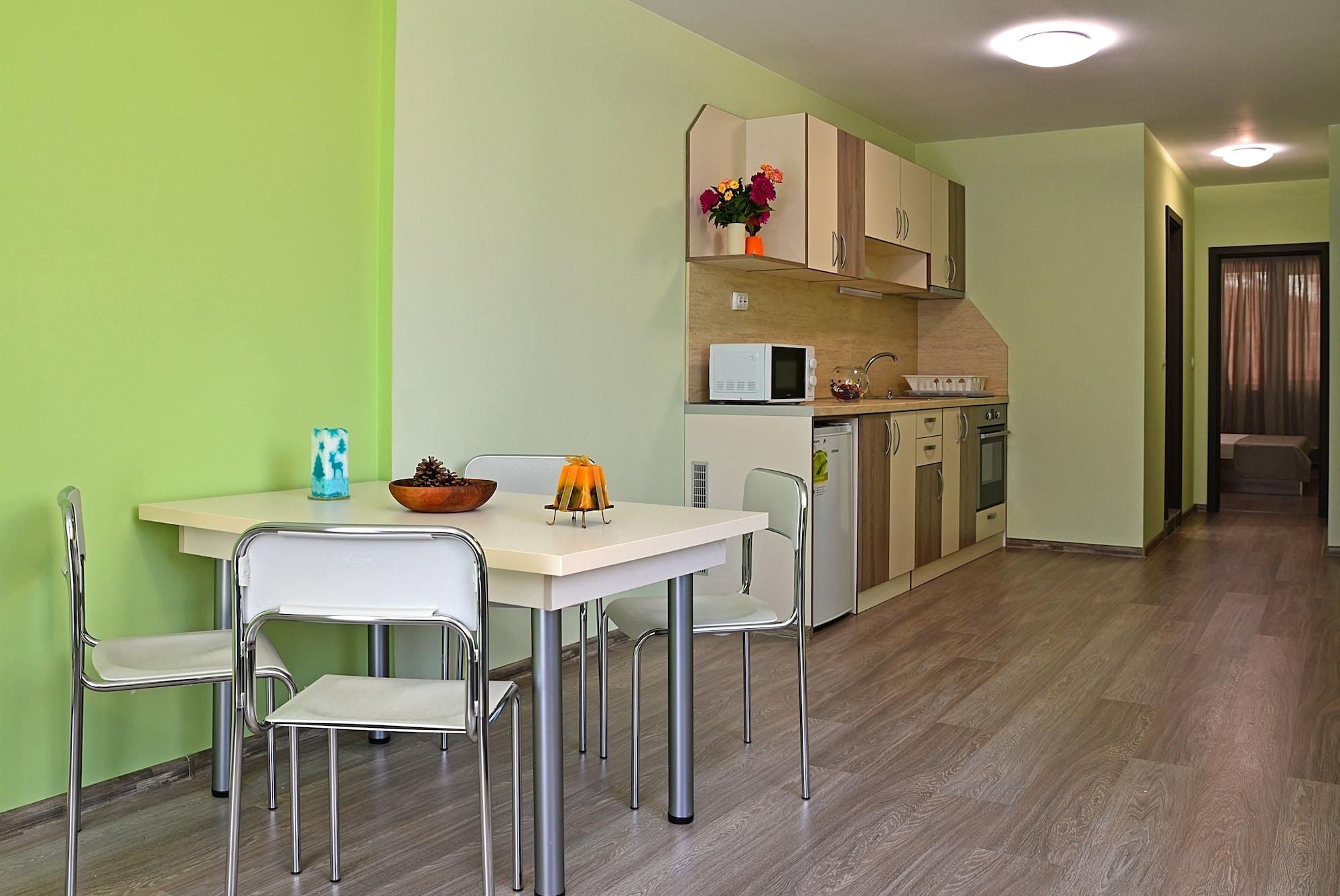 Visito Apart House