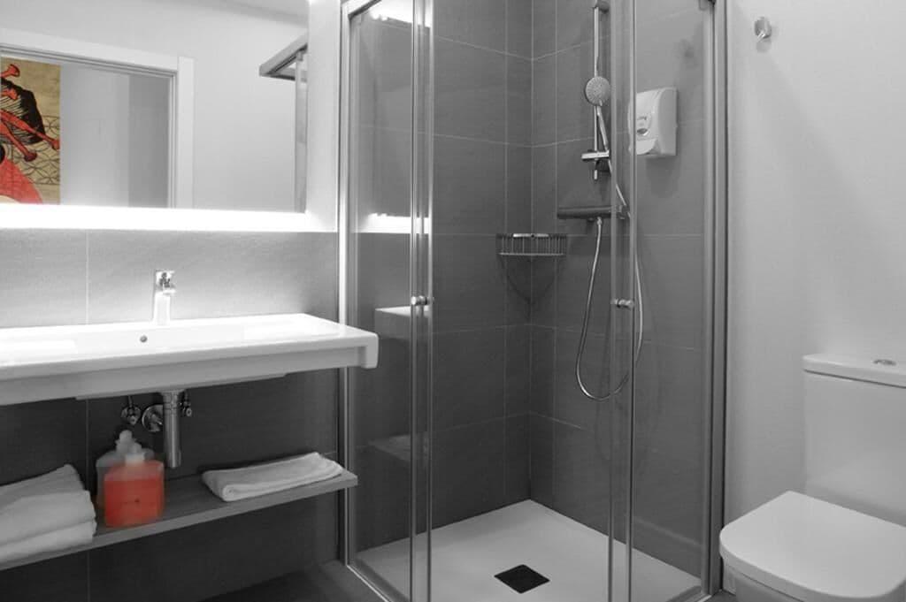 Eibarrooms Auto Check-in