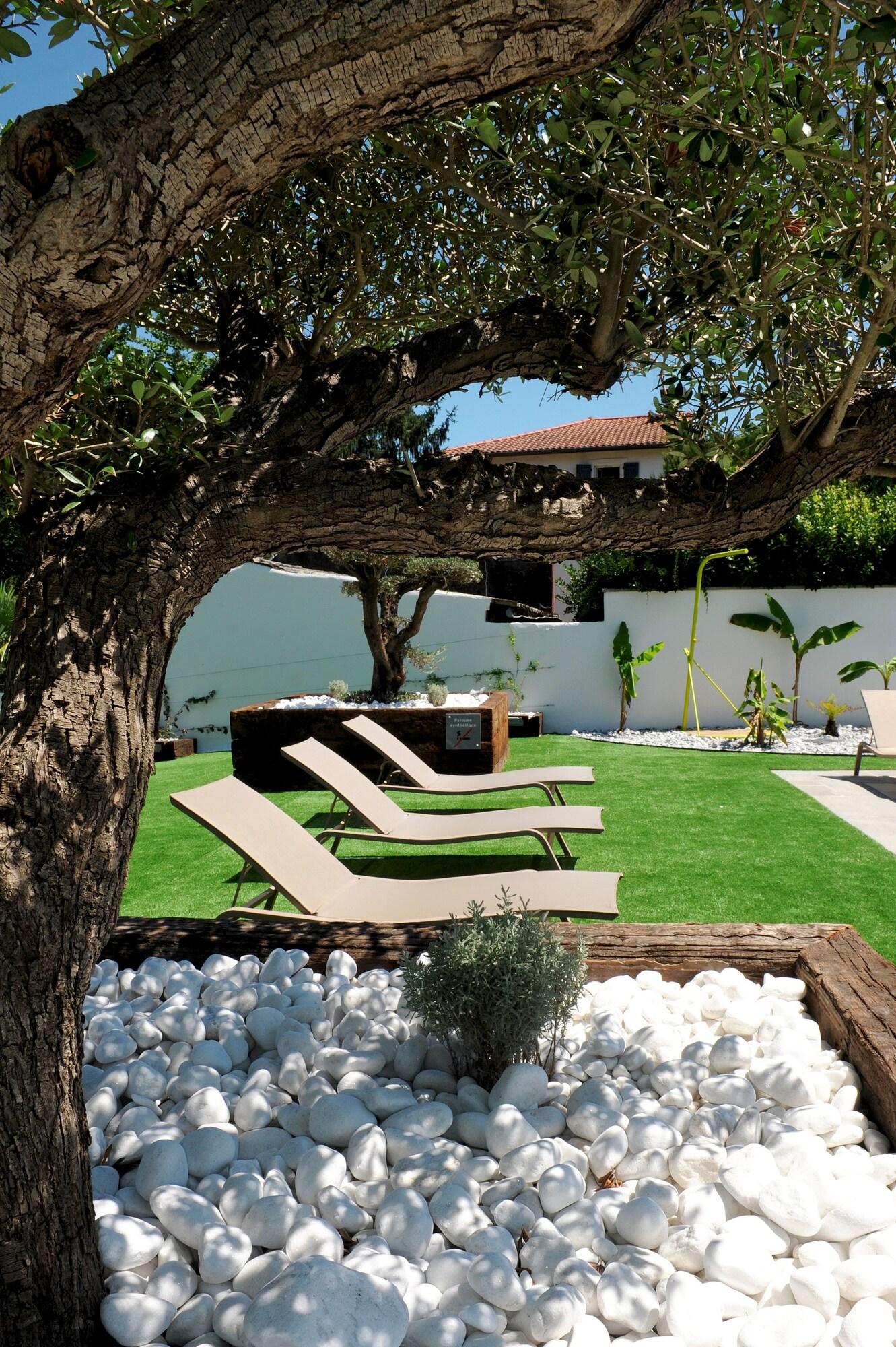 Hôtel Argia by null