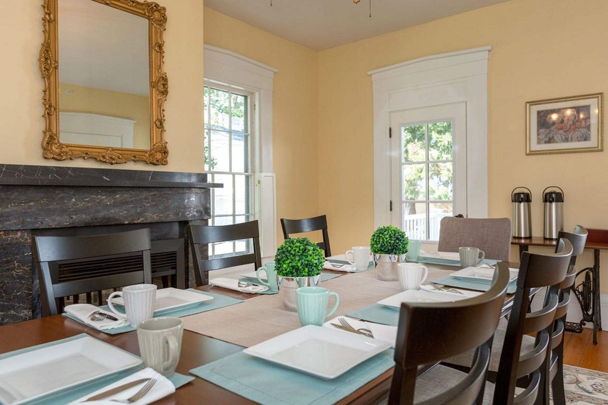 Middle Street Inn