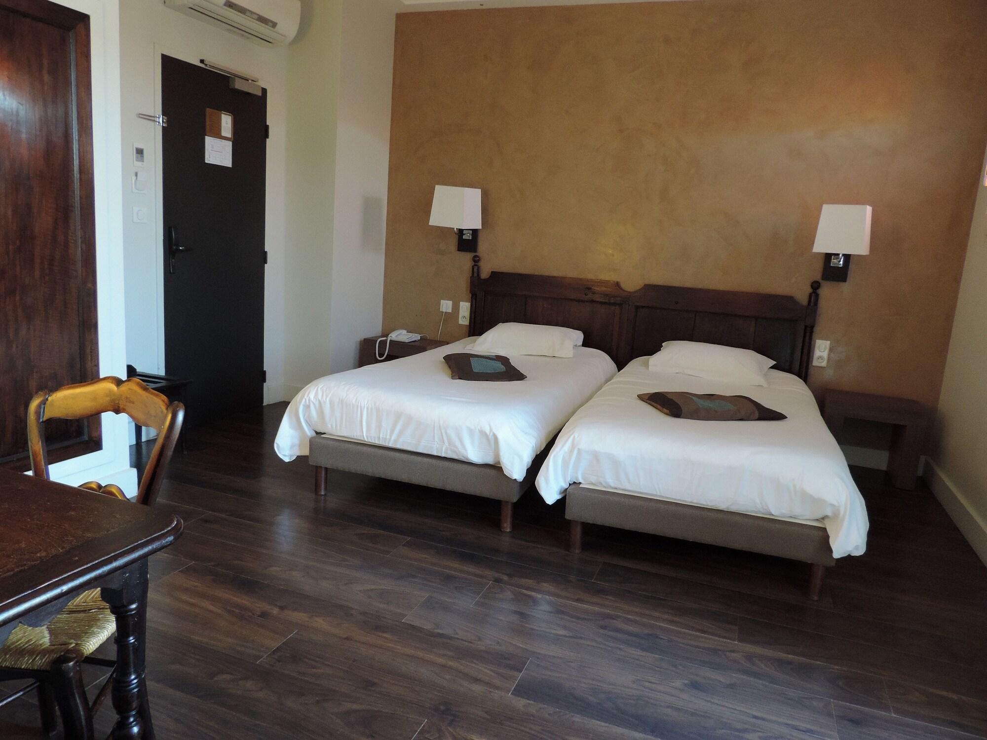 Château de Creissels by null