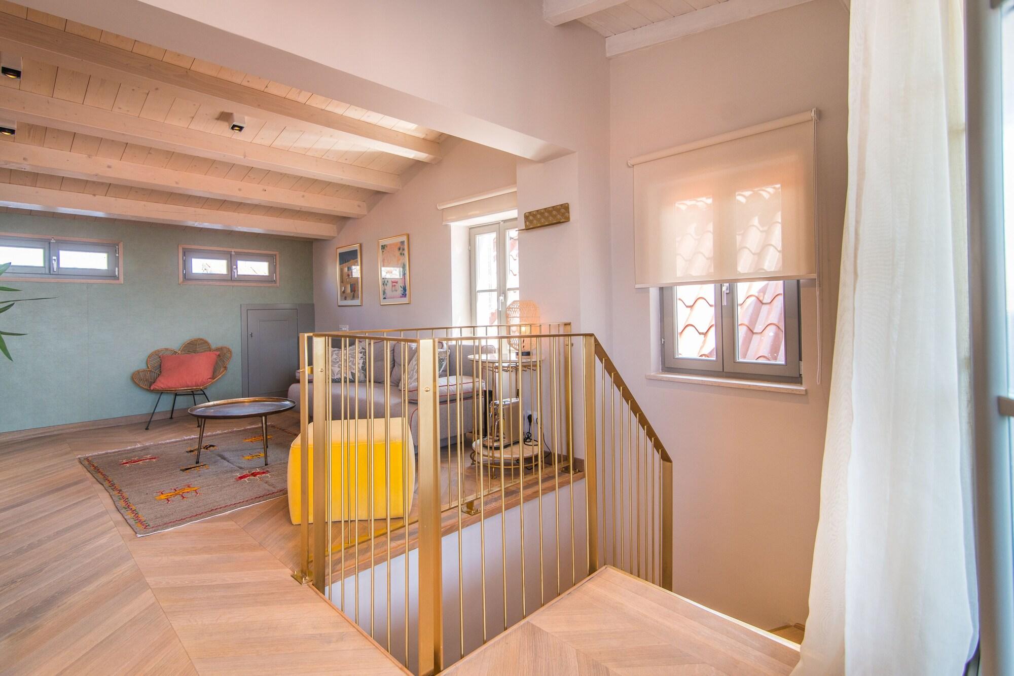 The Melegran by null