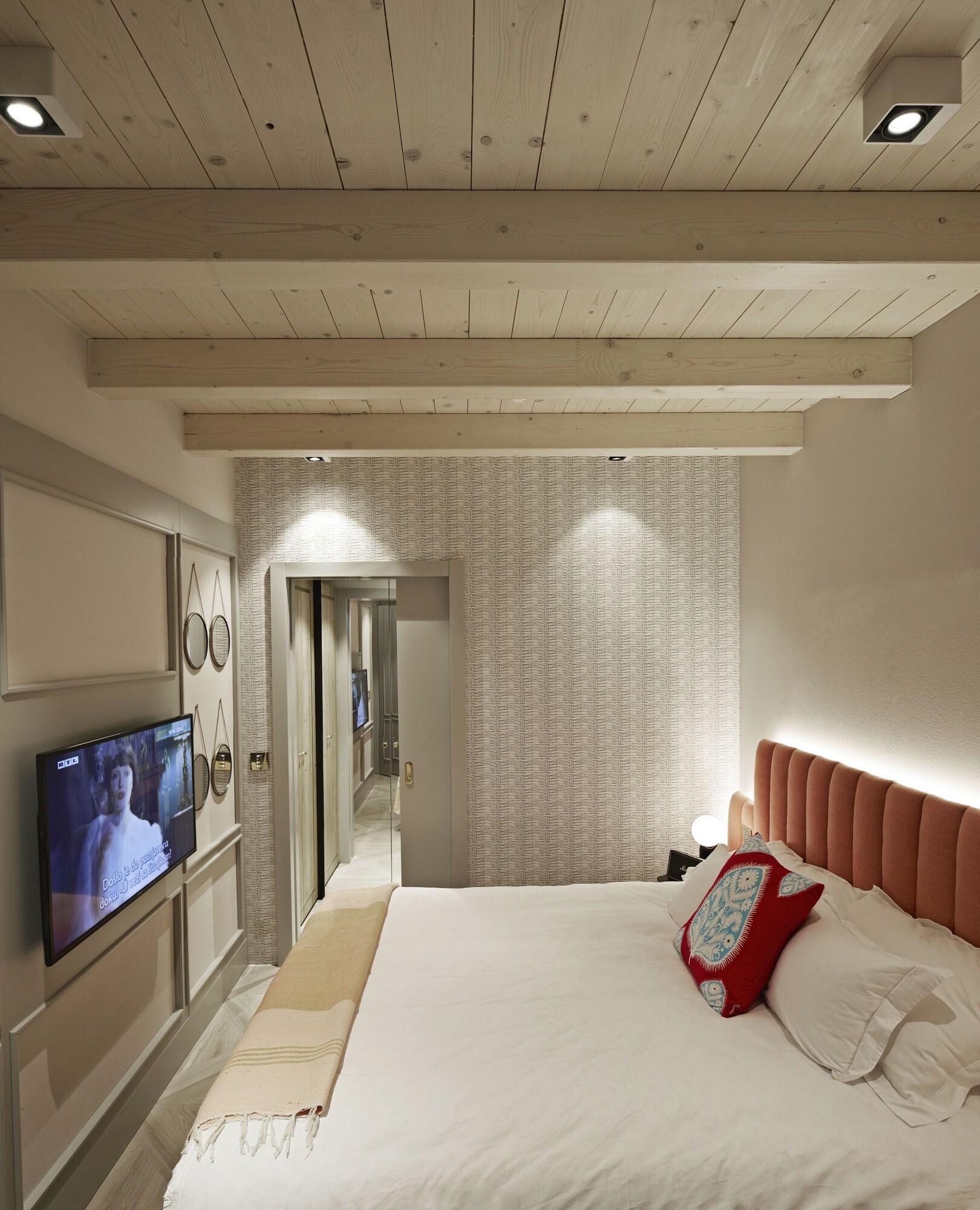 The Melegran by null