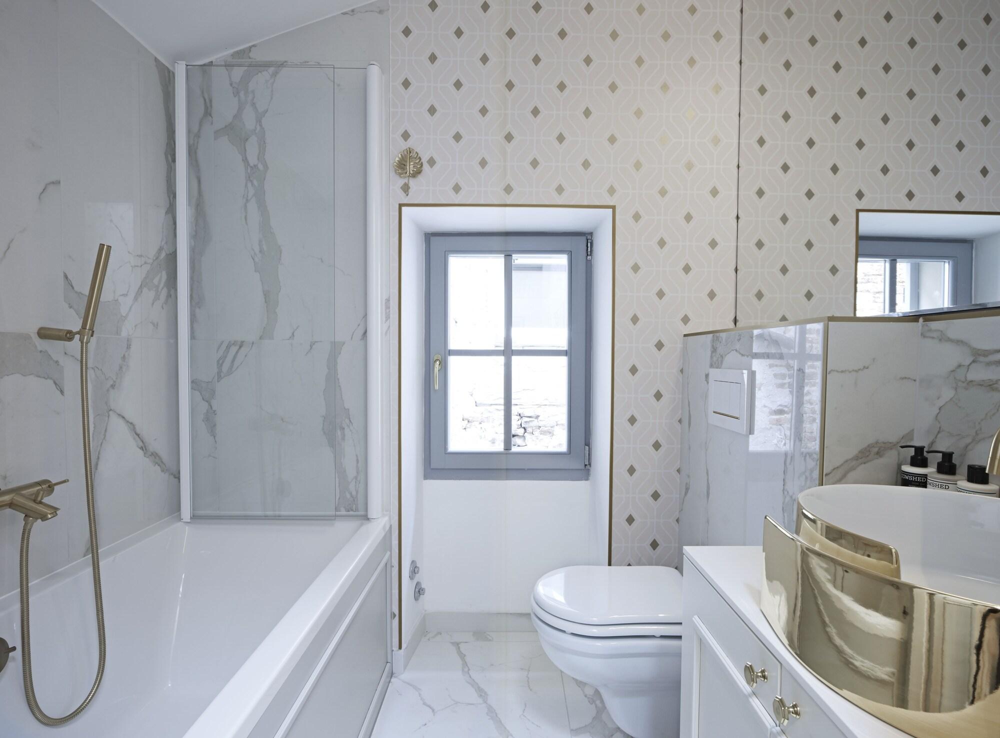 The Melegran by null