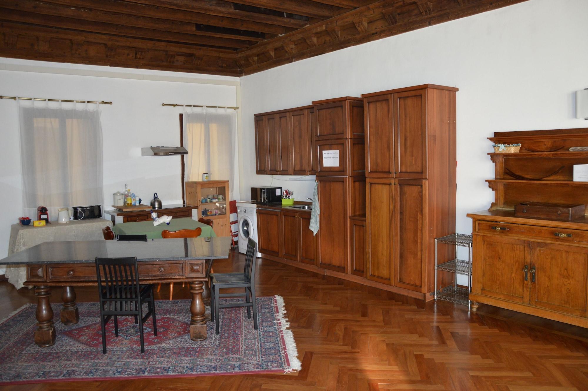 Dorso Duro Apartment - photo