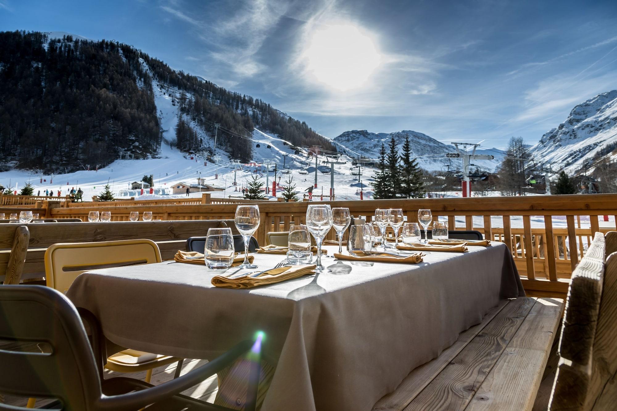 Hôtel Le Yule by null