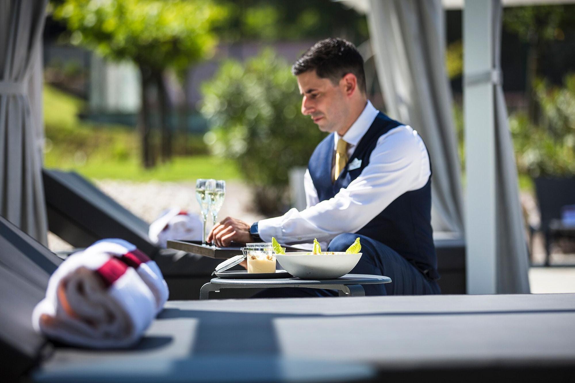 Hôtel l'Incomparable by null