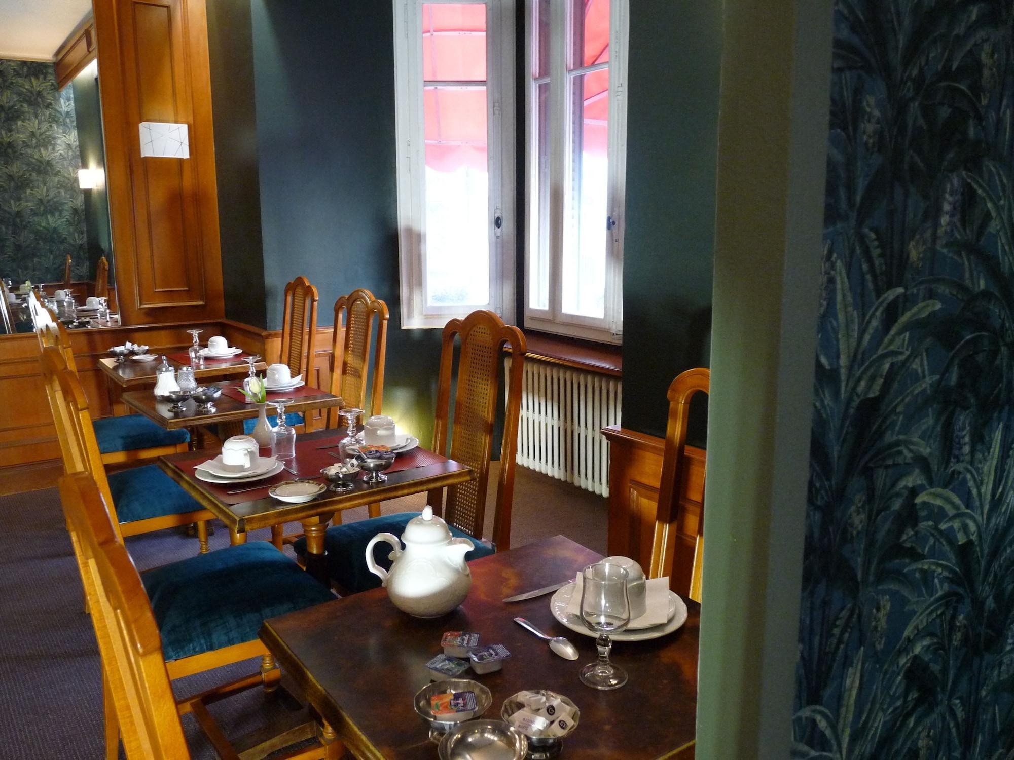 Hebe Hotel