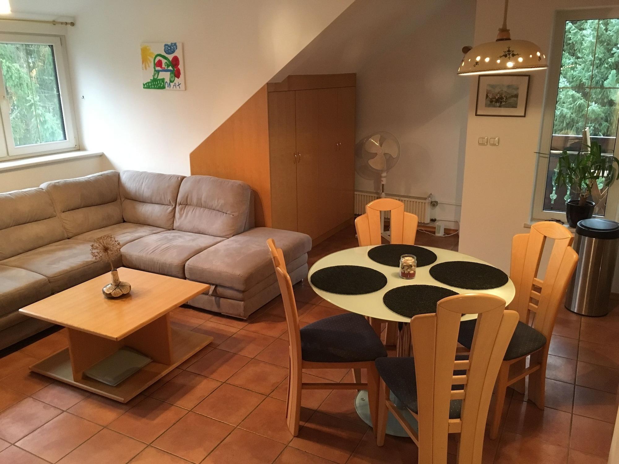 J-Max apartments and glamping houses