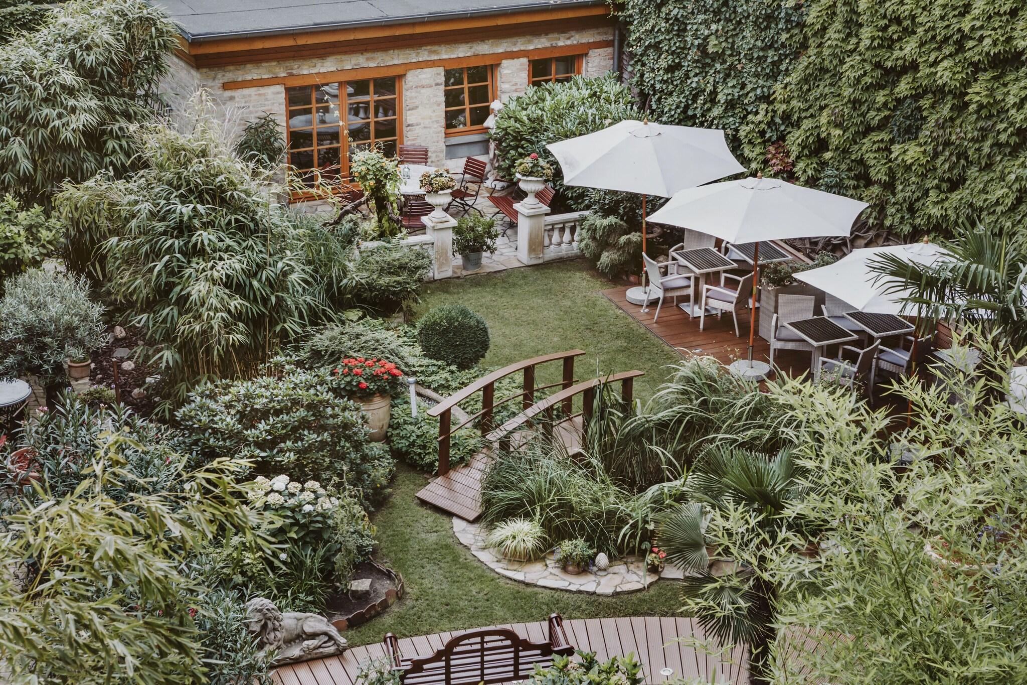 THE GATE GARDEN Hotel by null