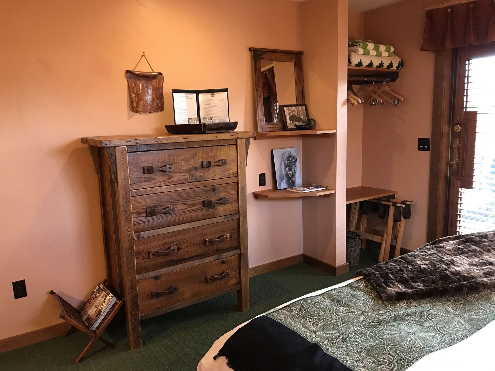 Good Medicine Lodge by null