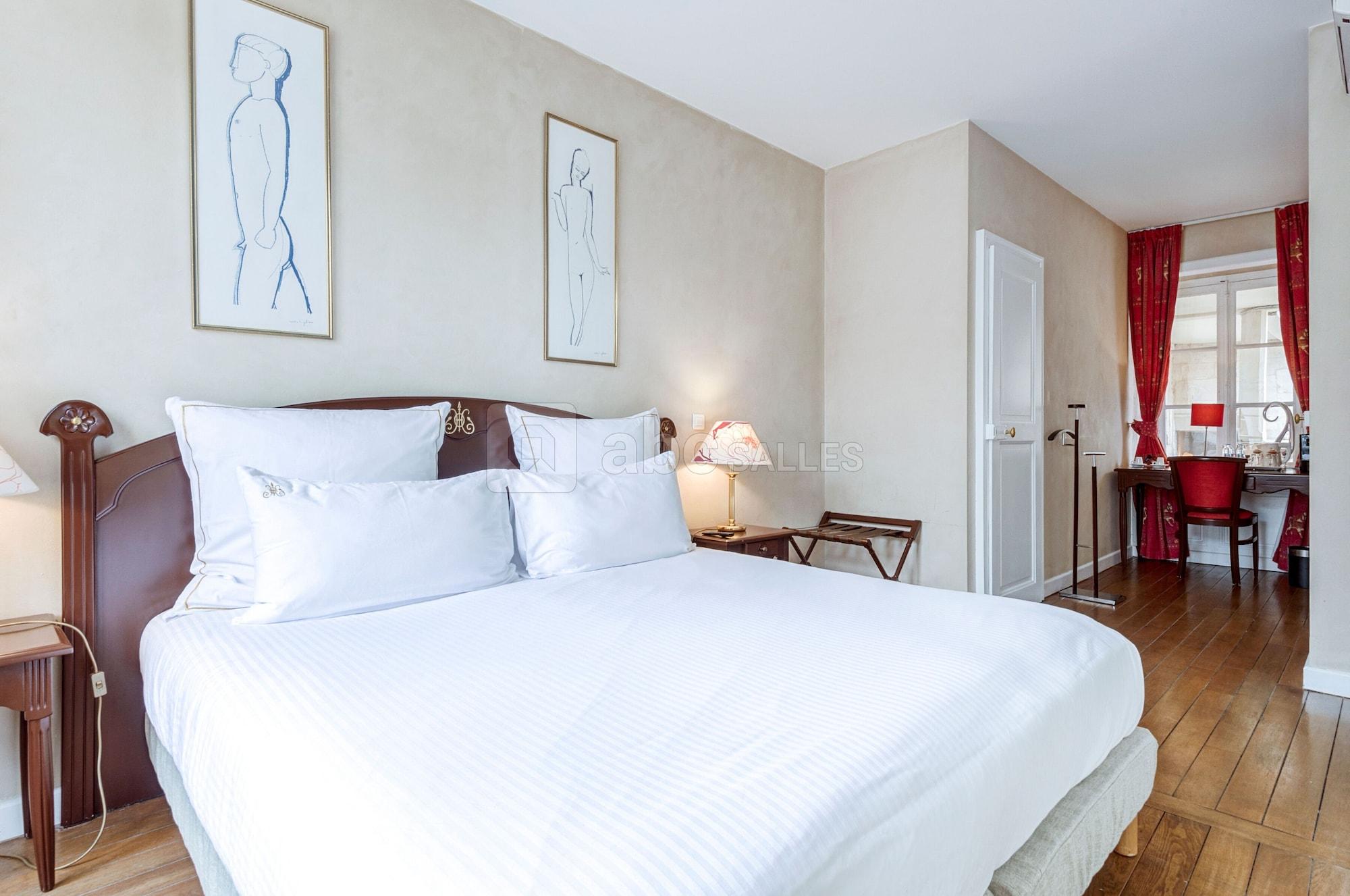 Hotel D'Haussonville by null