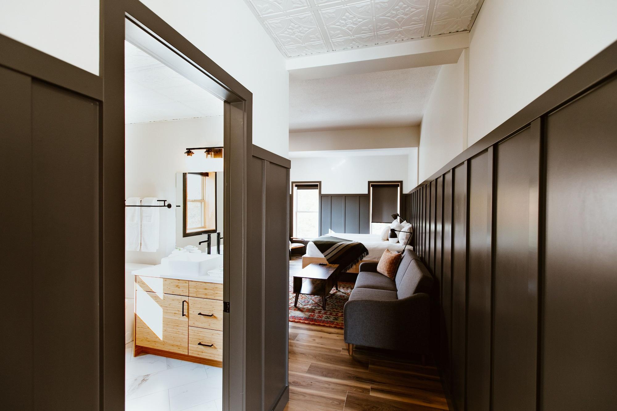 The Flying Steamshovel Inn & Gastropub by null