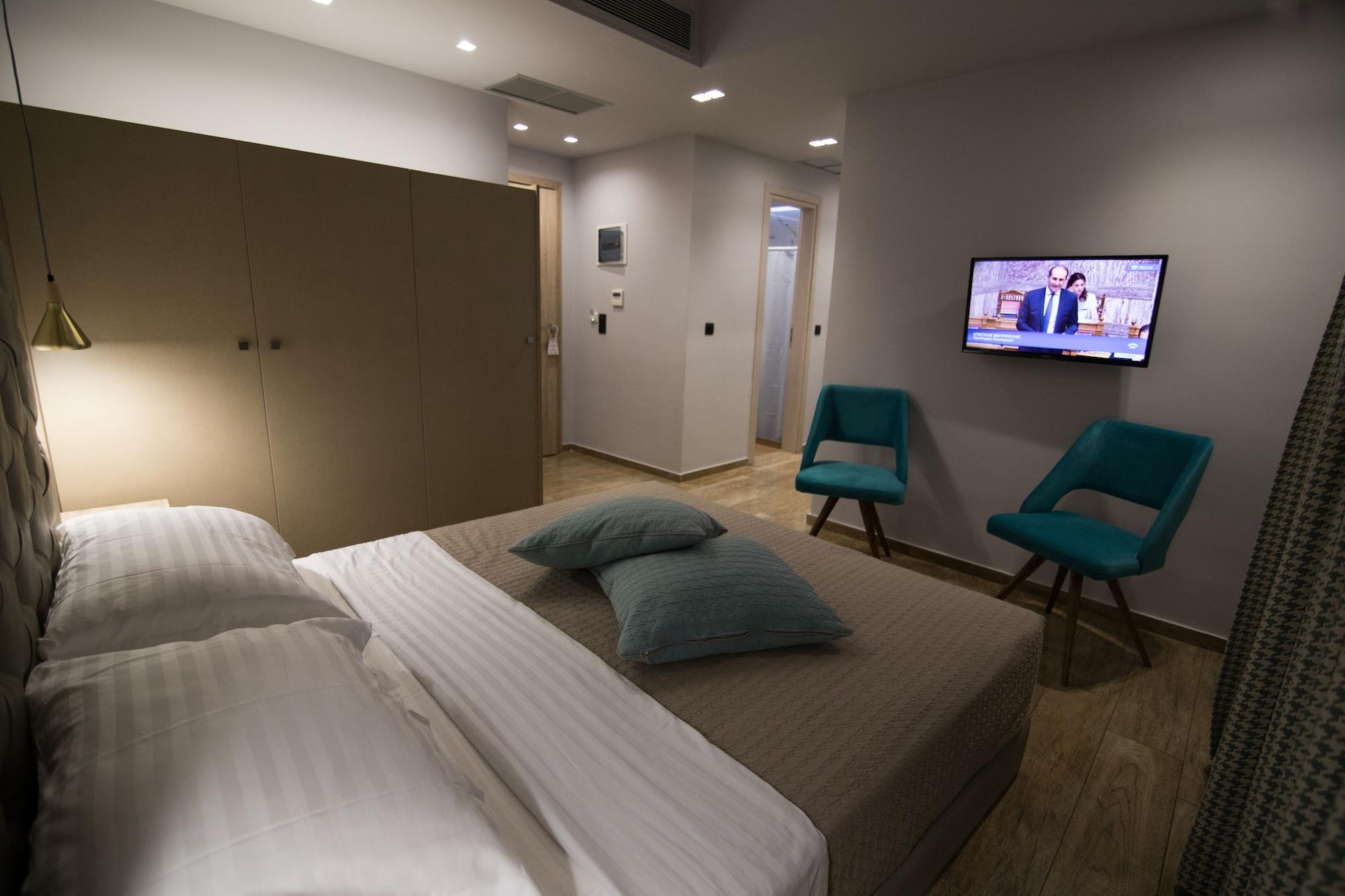 Aianteion Bay Luxury Hotel & Suites