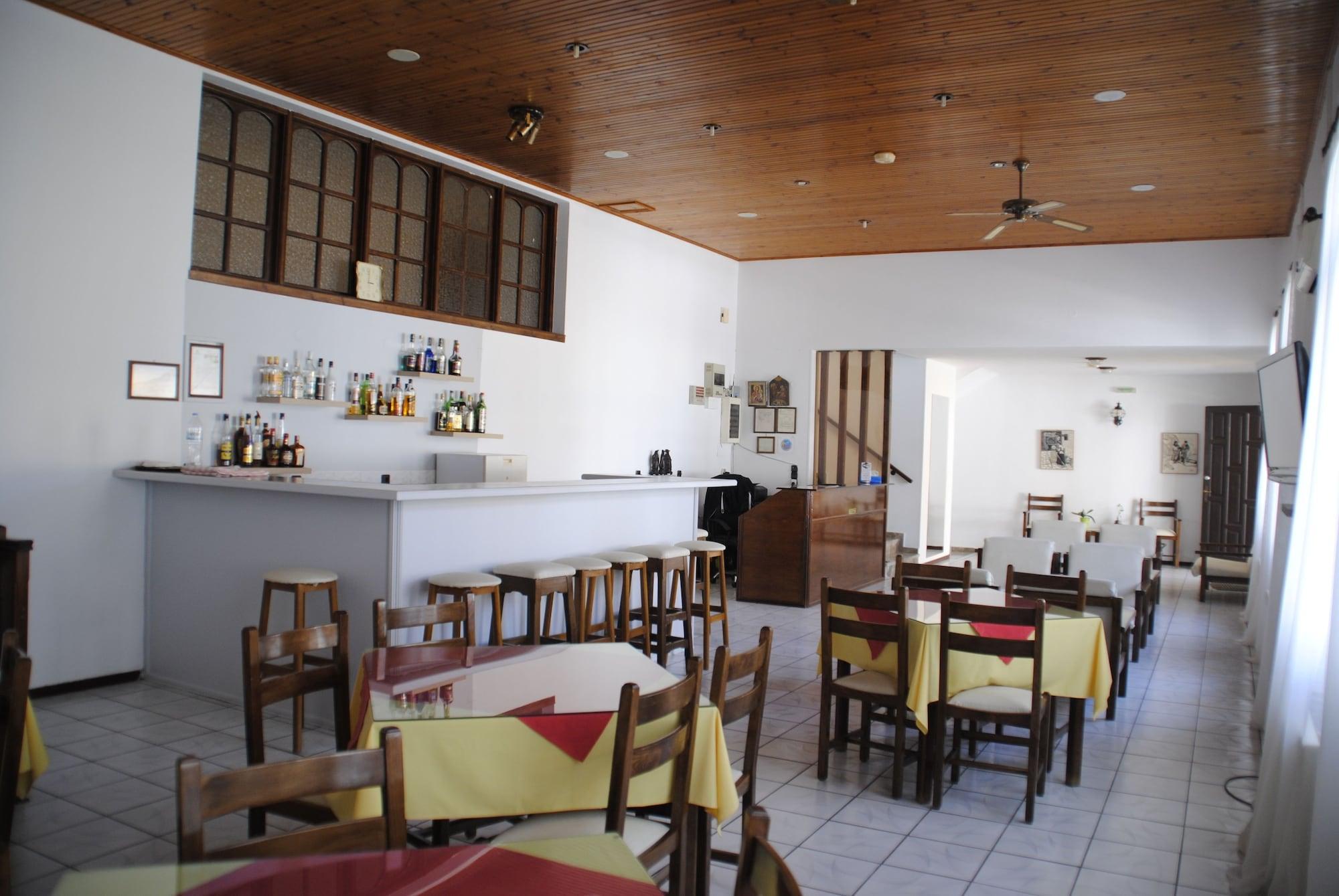 Anthousa Hotel