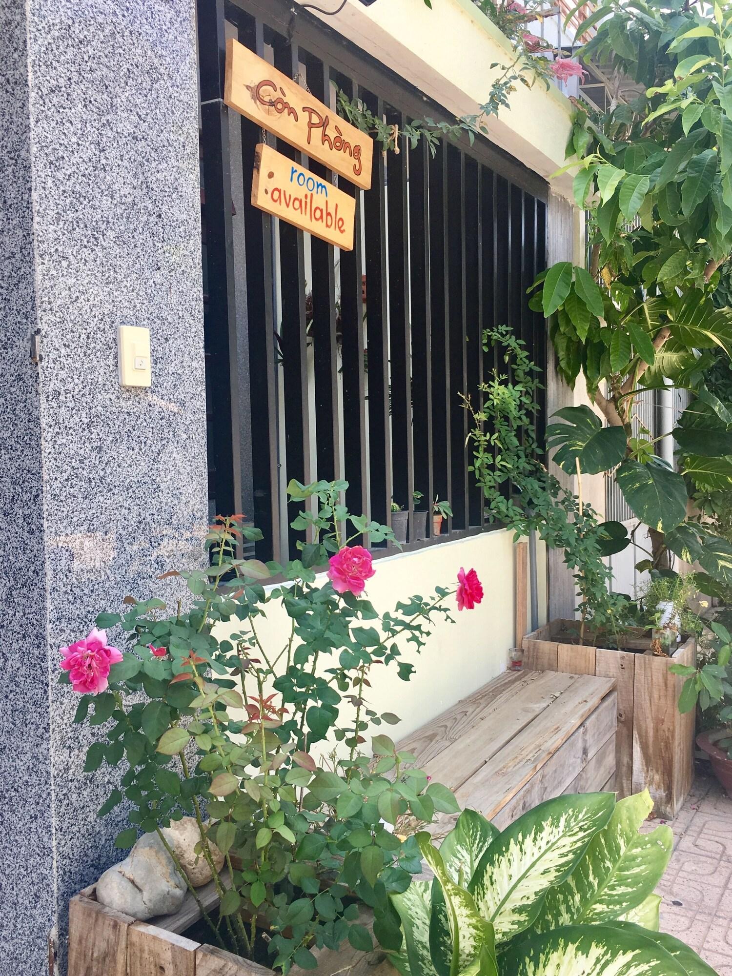 Birdnests Hotel - photo