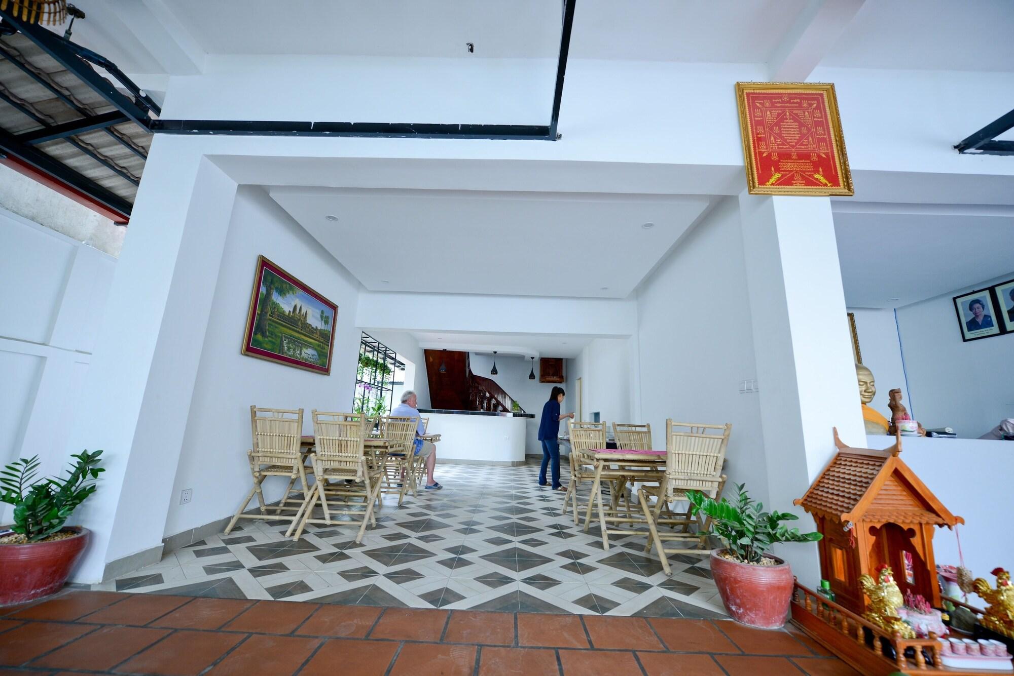 Mowin Boutique Hotel & Residence