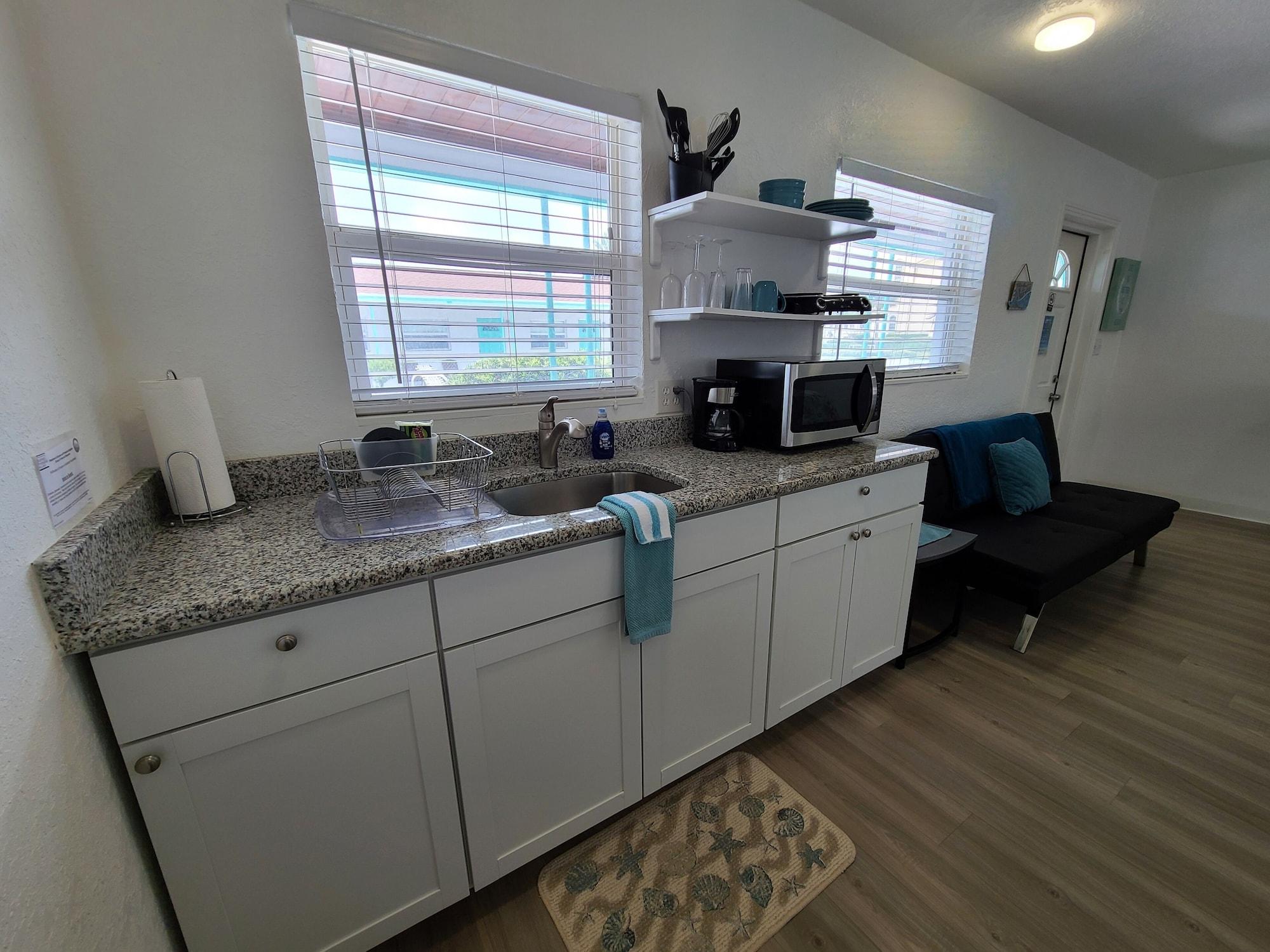 Sun Island Motel