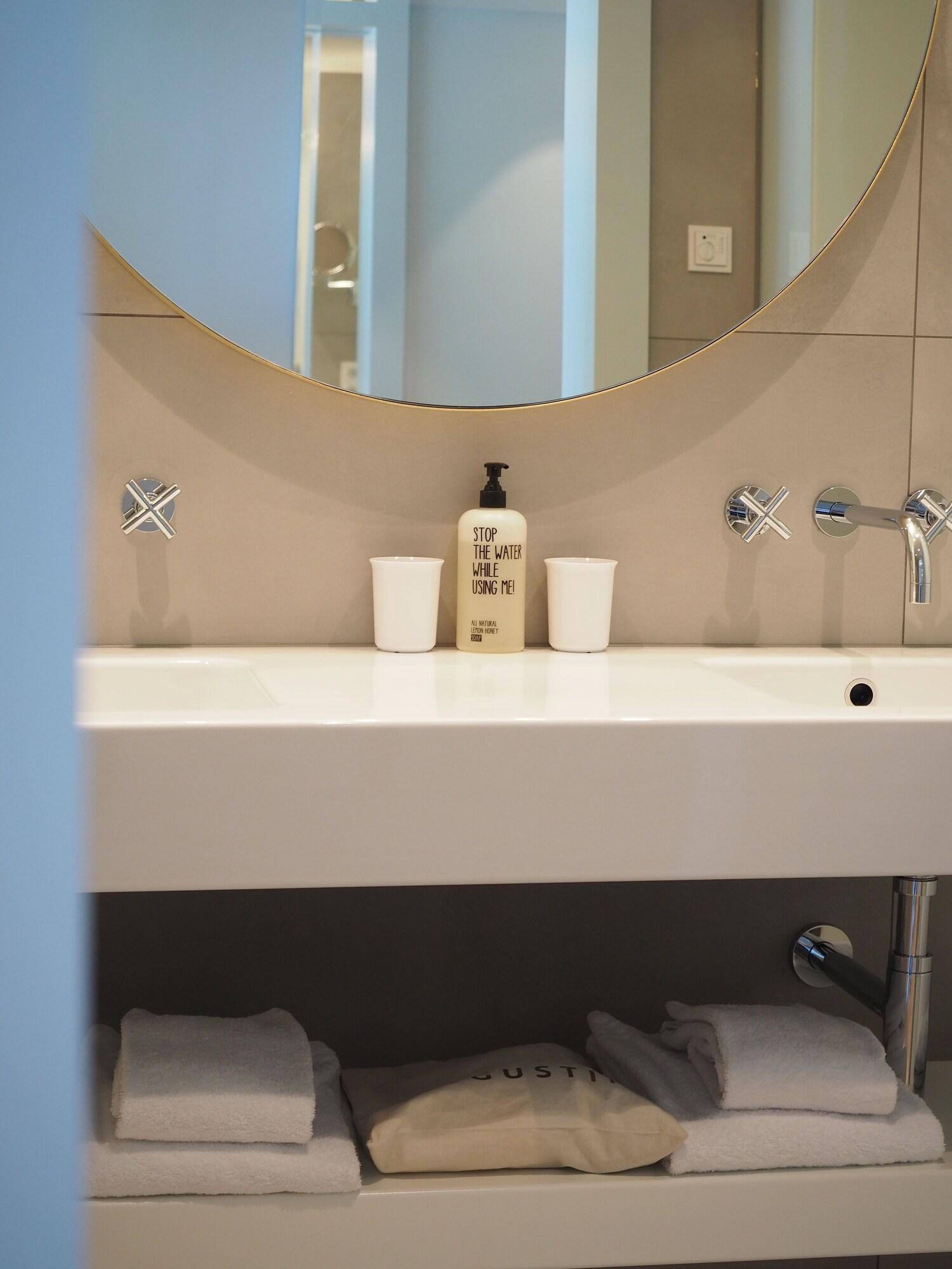 Hotel Augustin by null