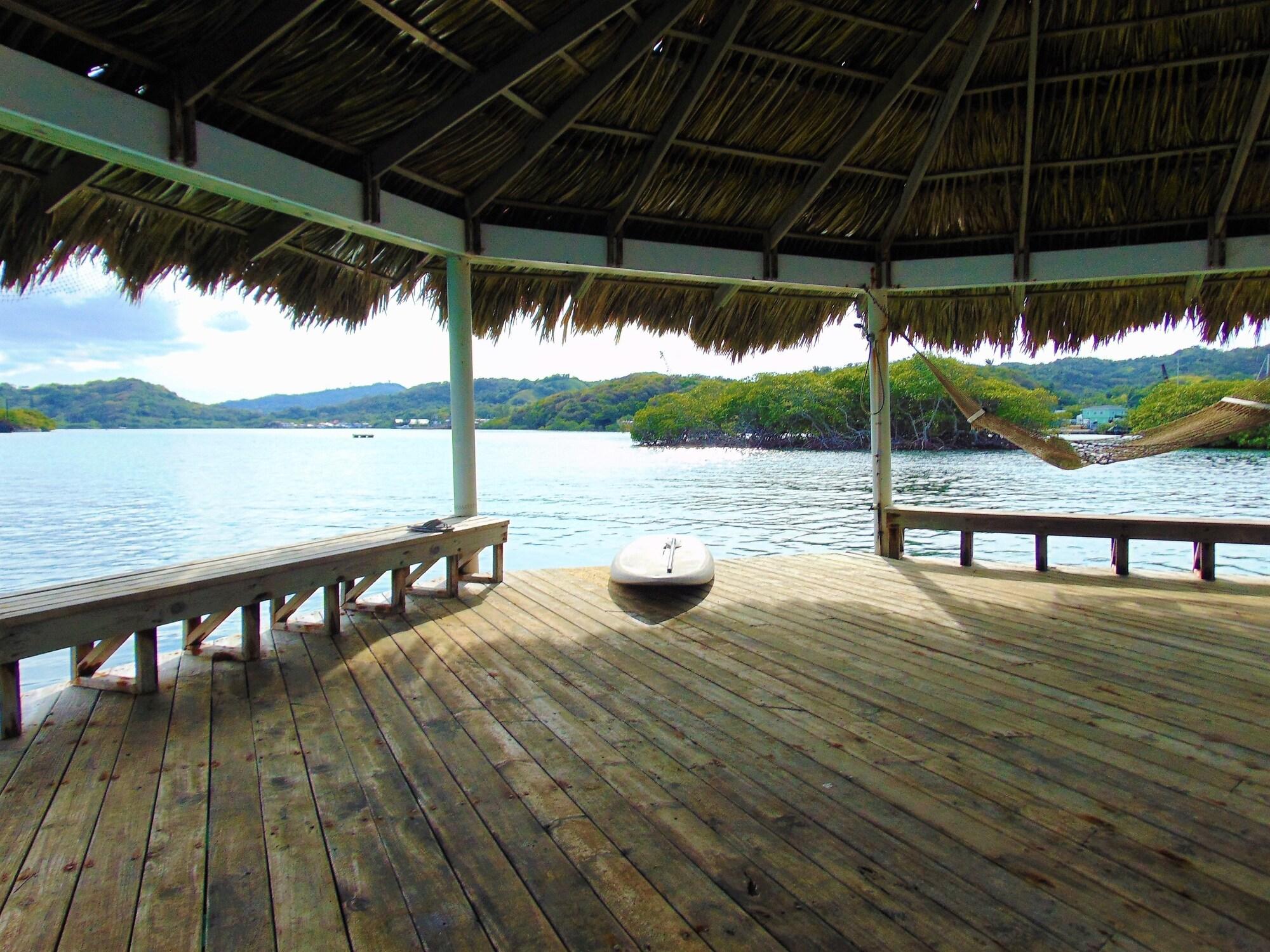 Barefoot Cay Resort