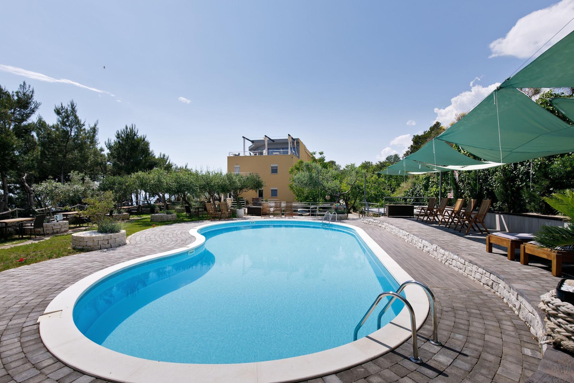 Ark Beach Hotel - Poză