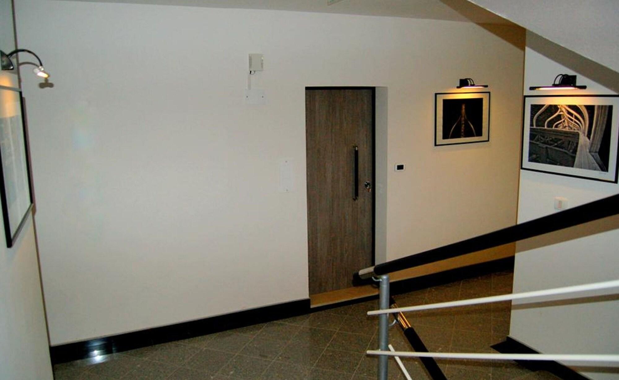 Ark Beach Hotel - Poză