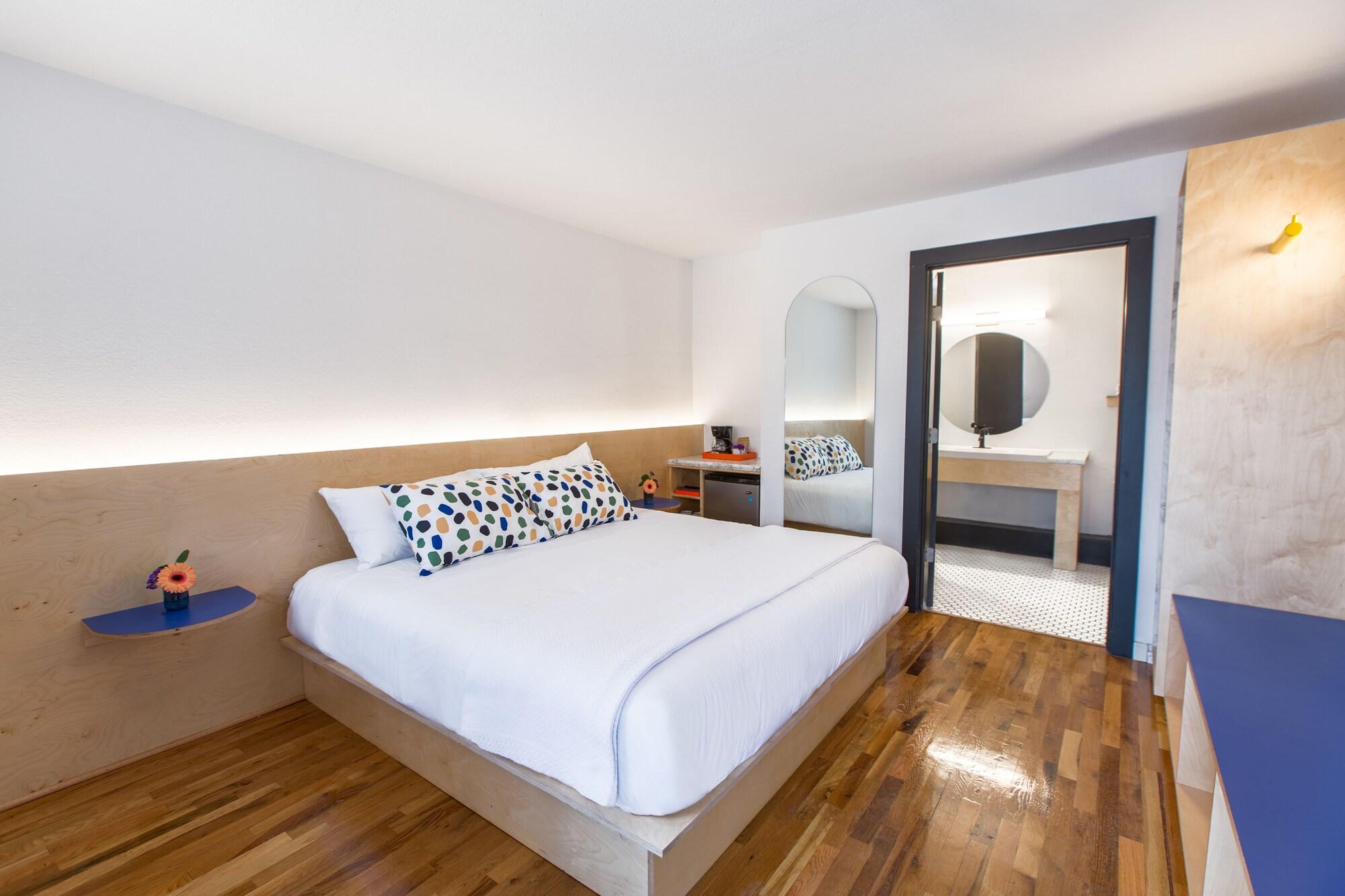 The Iris Motel