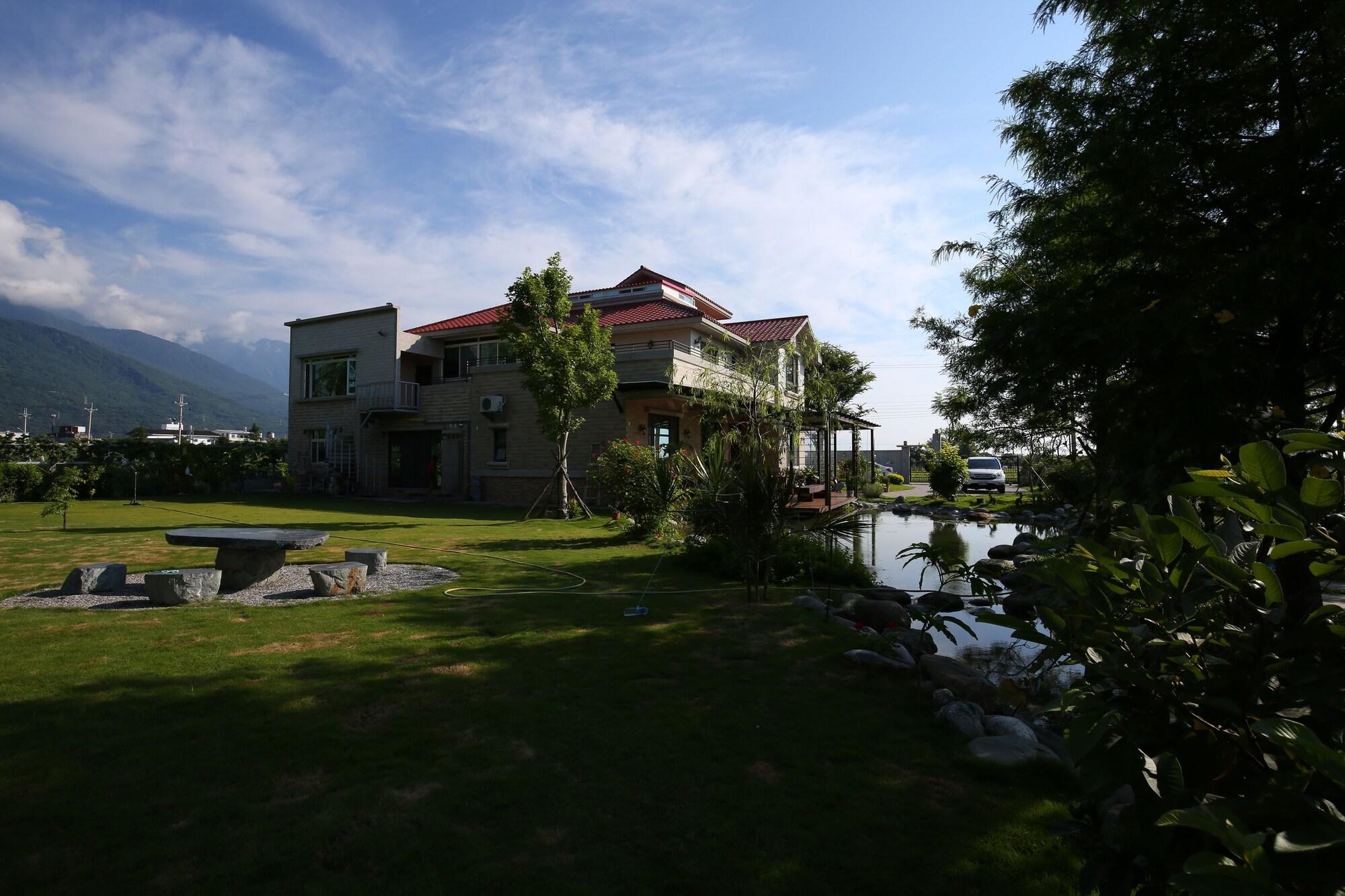 The Wonderland B&B