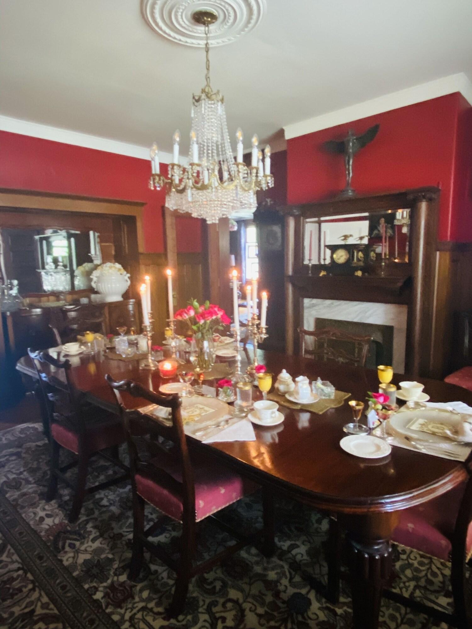1000 Islands Bed and Breakfast – The Bulloch Hou