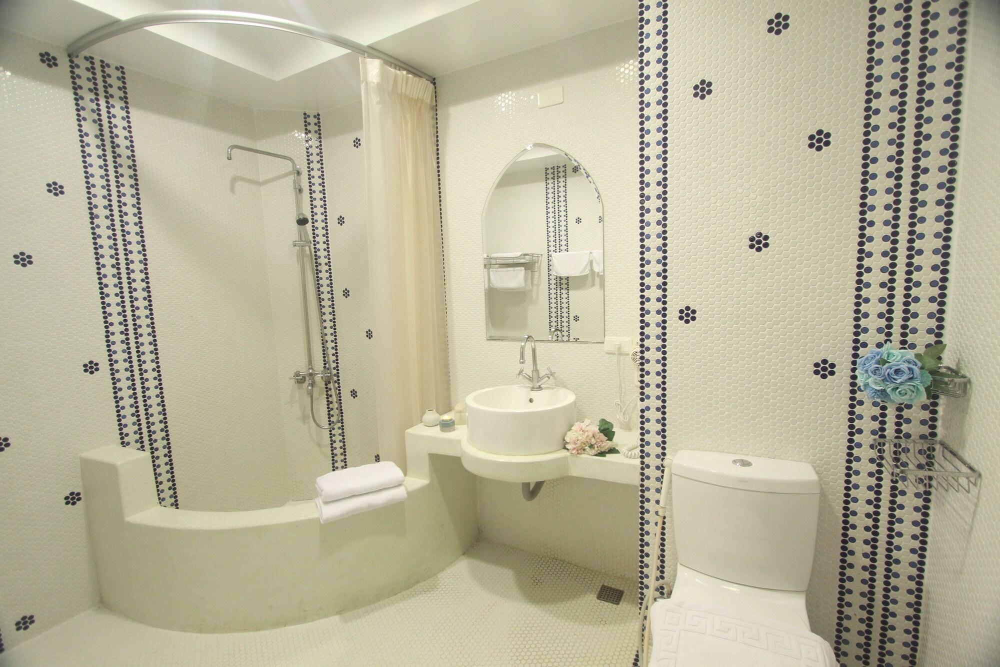 Moroccan Holiday Suite