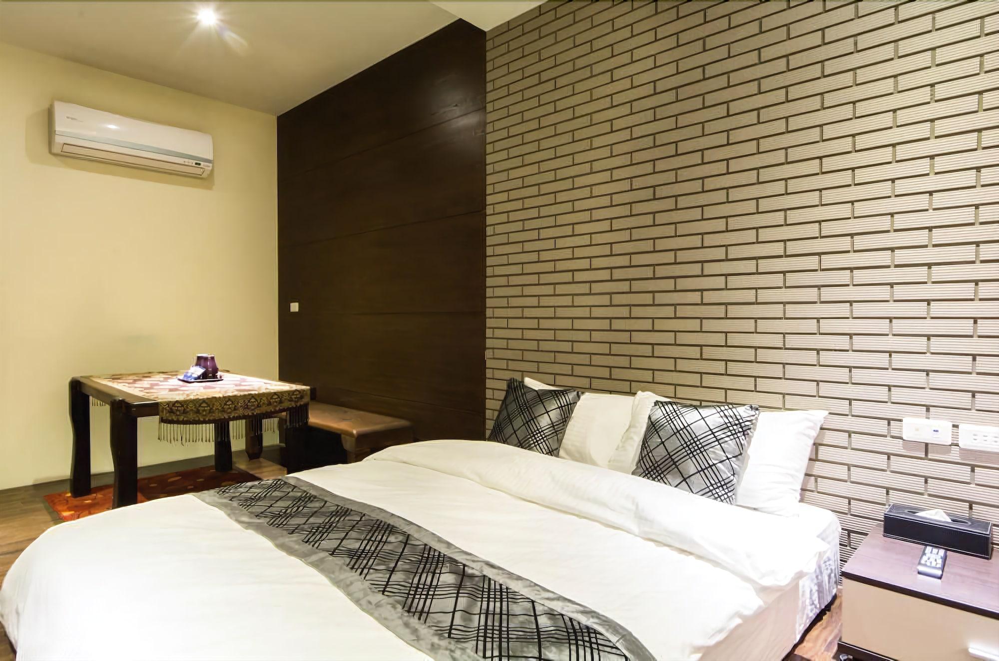 Litho Hostel
