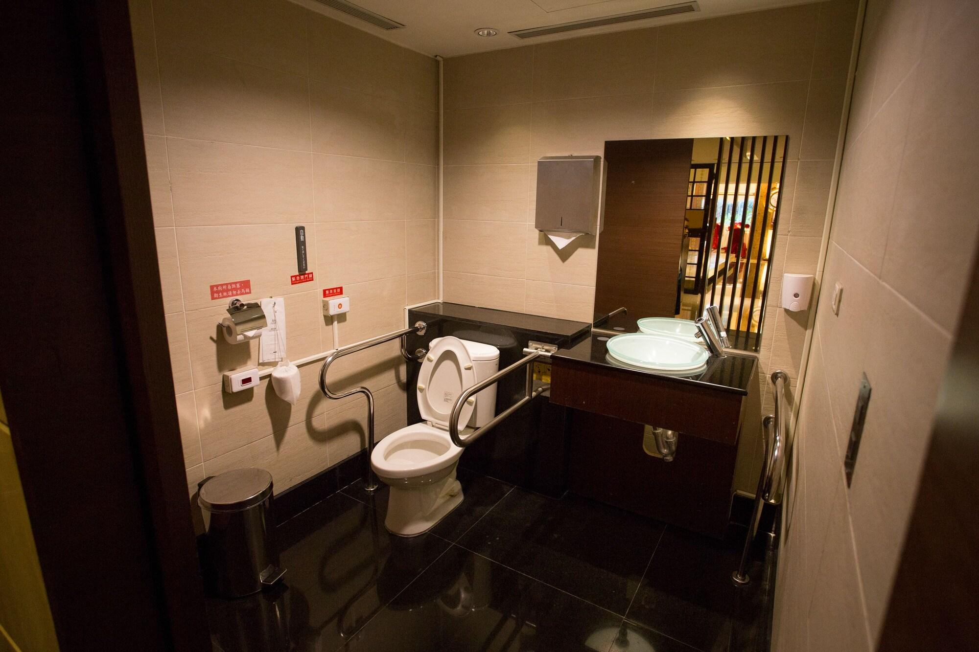 Freshfields Hotel