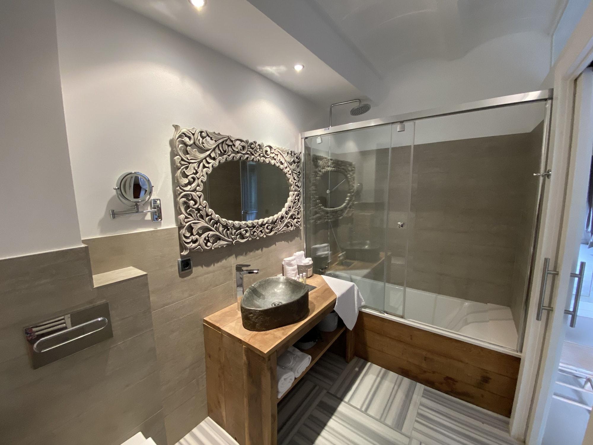 Mas Carreras 1846 Slowfarmhouse by null