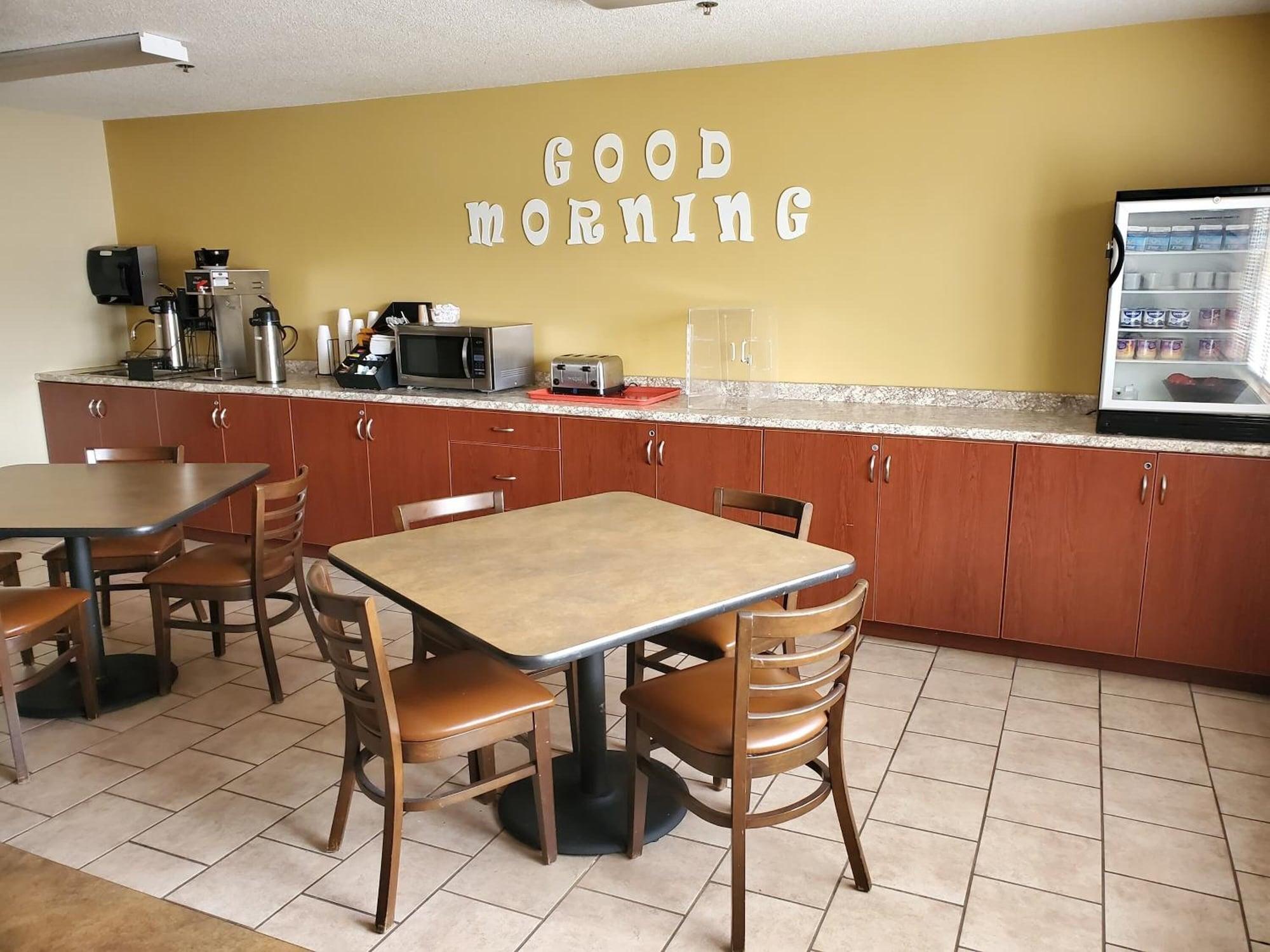 Valley Inn Hotel by null